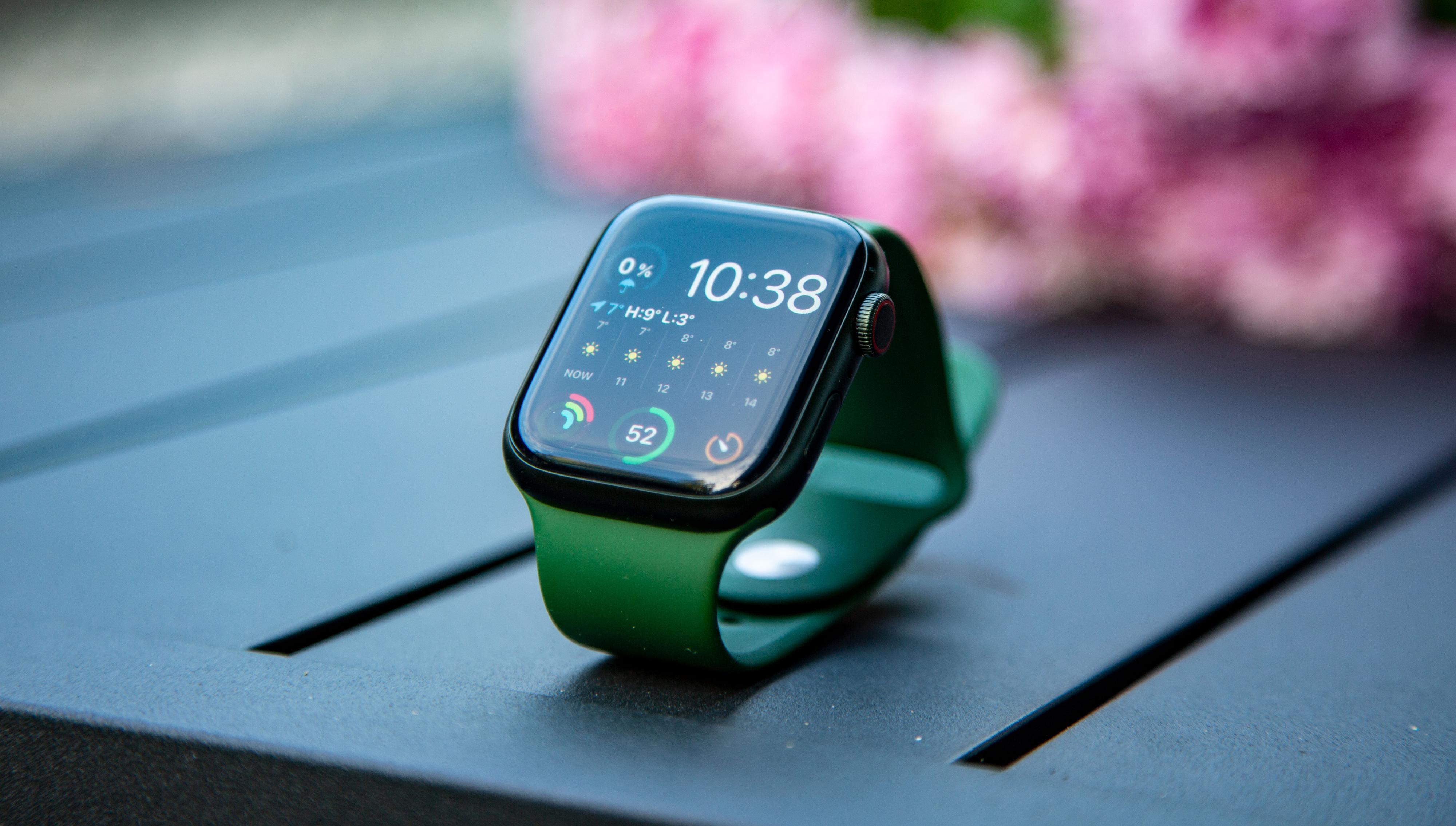 Apple Watch Series 7 er en knallgod smartklokke, men uten noen enorme oppgraderinger fra fjoråret.