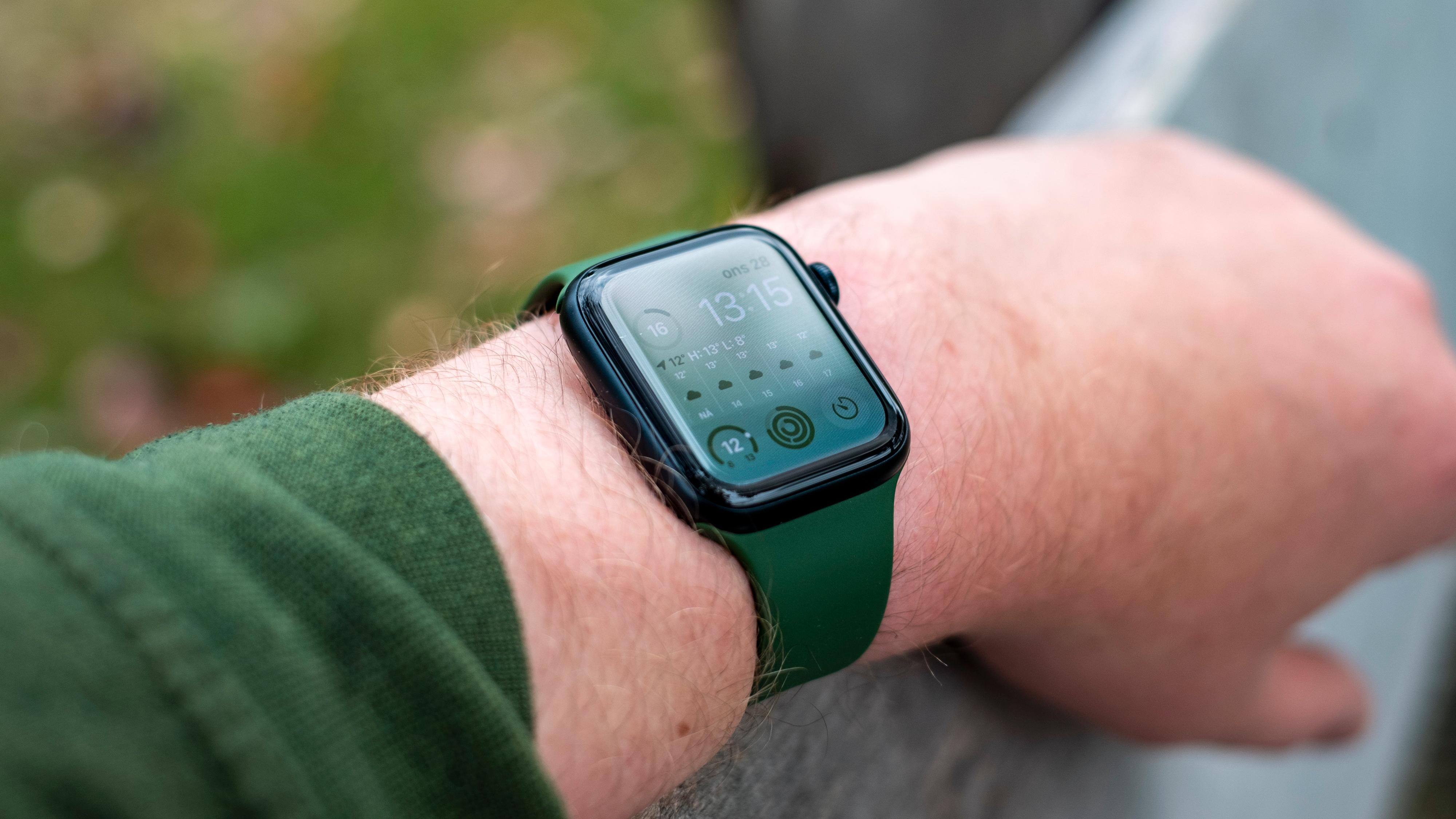 Apple Watch SE leverer en overraskende stor andel av Apple Watch-varene til behagelig mye lavere pris.