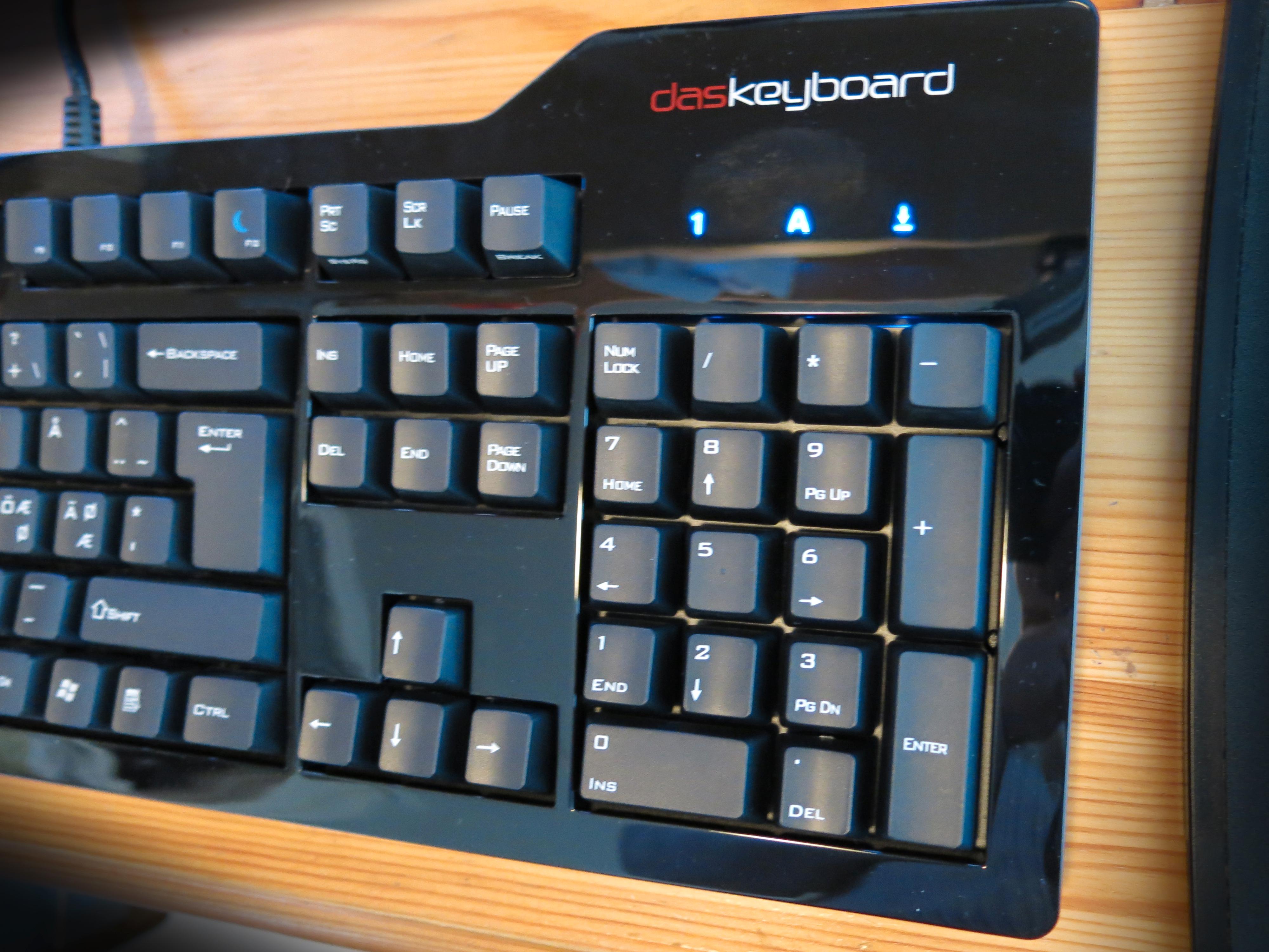 Das Keyboard Model S Professional med illustrativt fingeravtrykk. Foto: Torstein Sørnes, Hardware.no