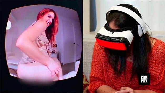 Vi har også tidligere fått se folk prøve VR-porno. Foto: Skjermdump fra YouTube/Complex