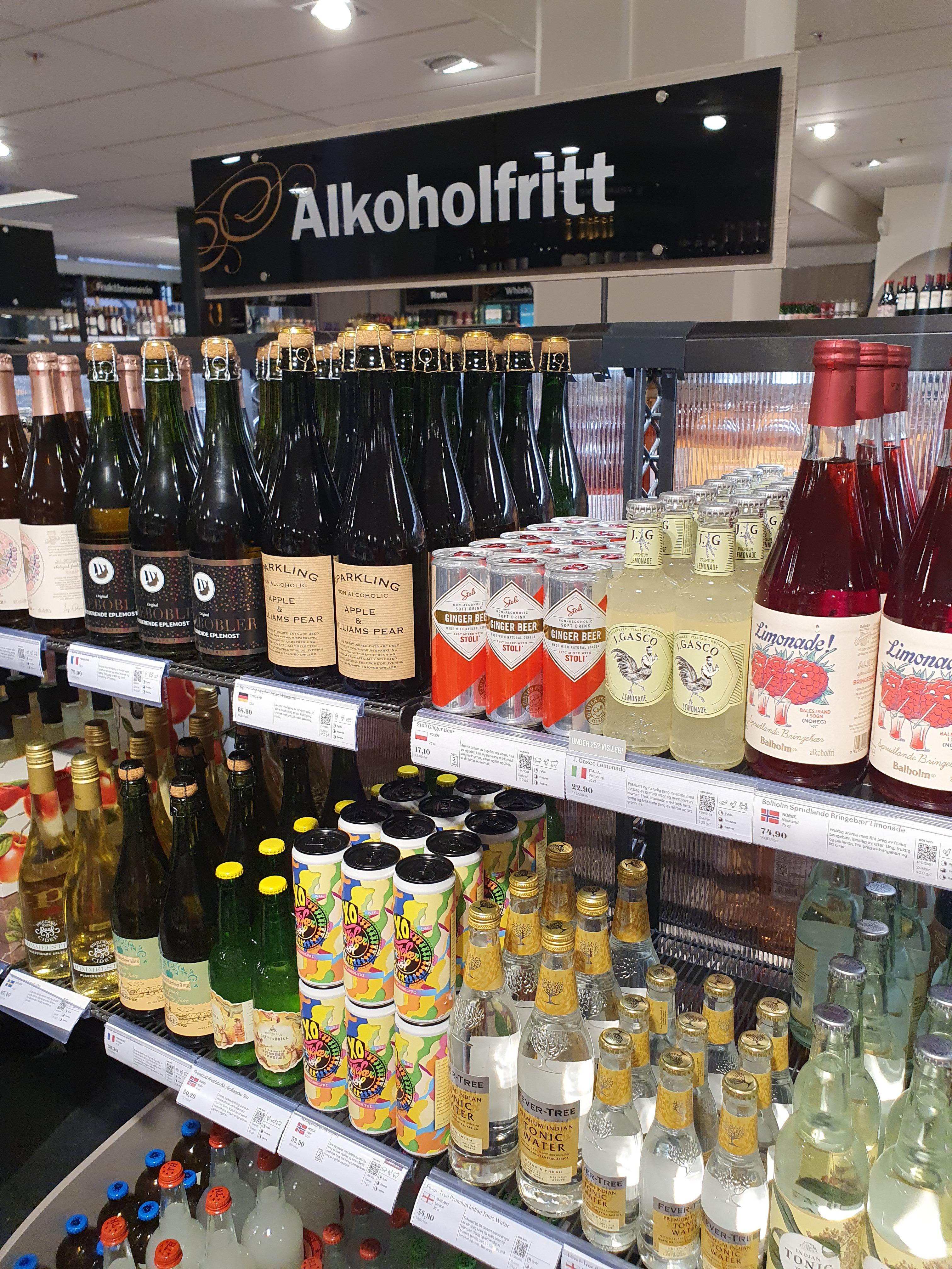 ALKOHOLFRITT: Alkoholfrittsalget hos Vinmonopolet har økt med 20 prosent den første halvdelen av 2023.