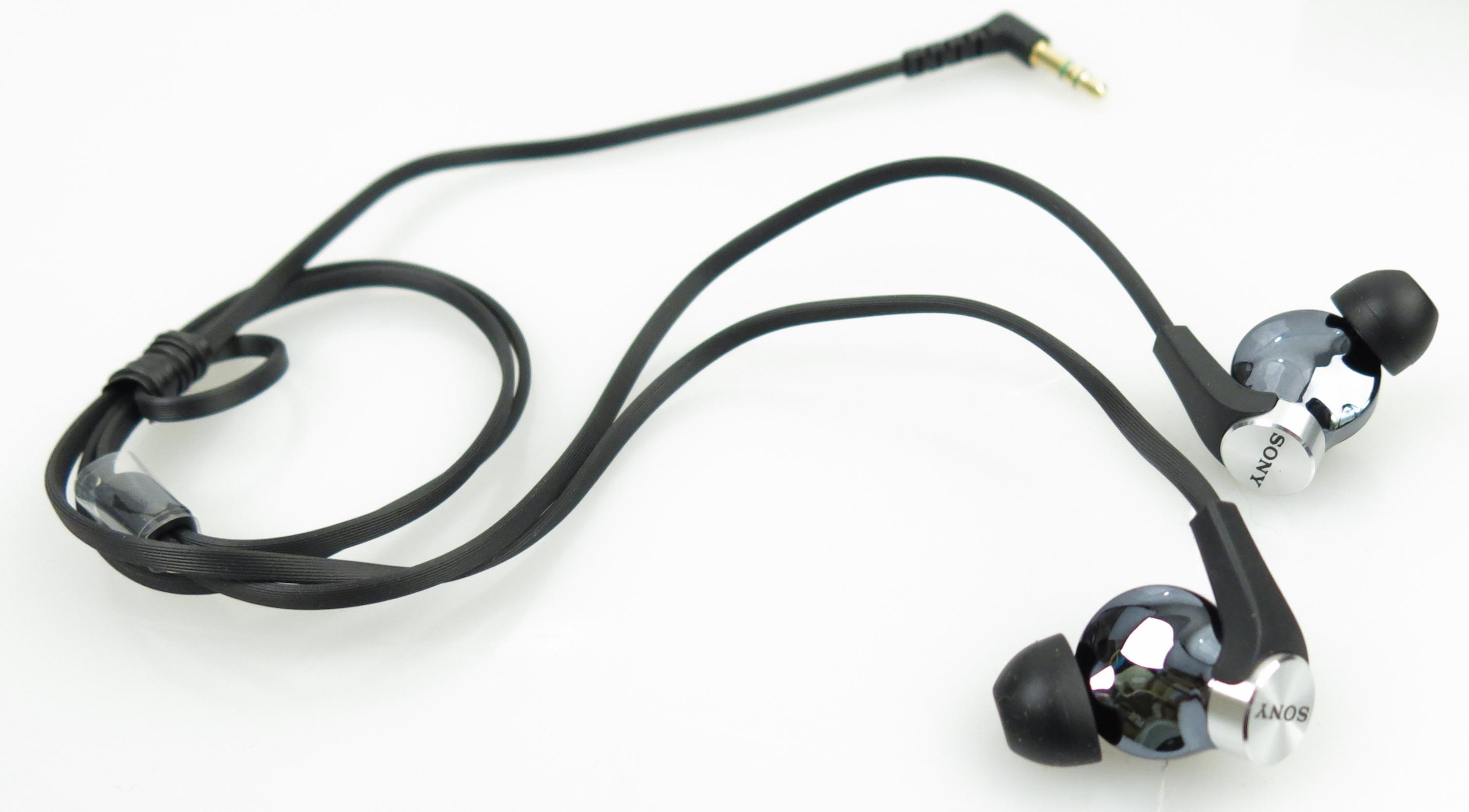Det følger med ørepropper av god kvalitet. (Foto: Ole Henrik Johansen / Hardware.no)