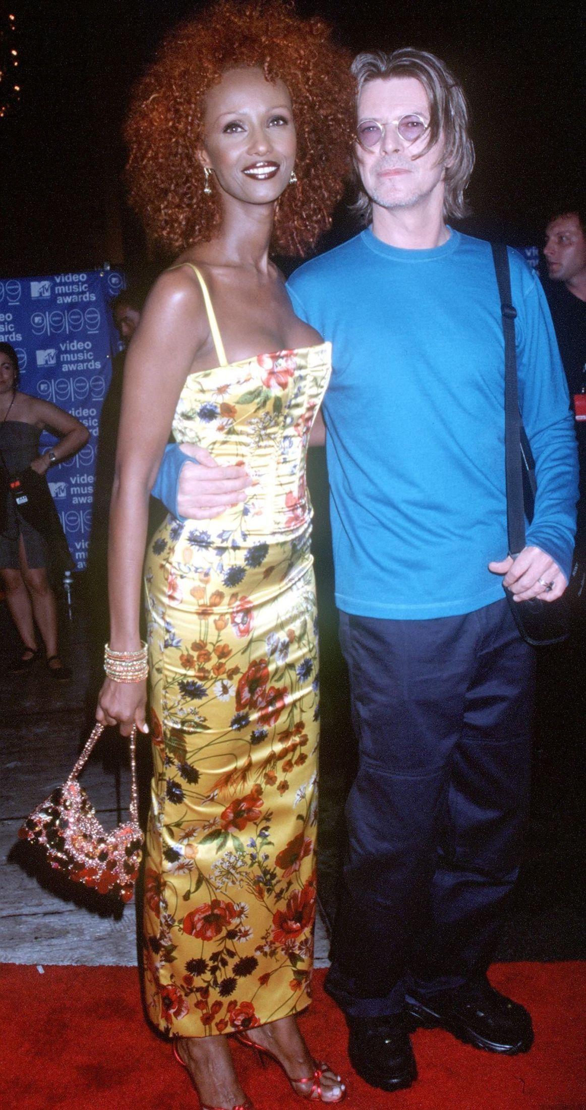 MOTEPAR: David Bowie og Iman på MTV Video Music Awards i 1999. Foto: NTB Scanpix
