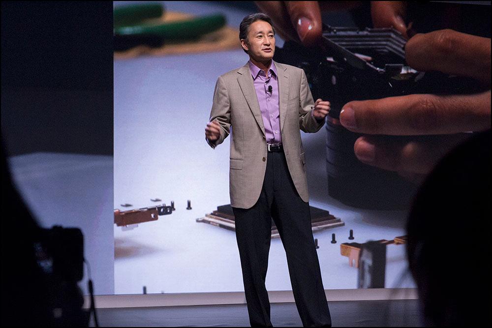 Kazuo Hirai så svært fornøyd ut på scenen mens han fortalte om selskapet sitt.Foto: Niklas Plikk, Hardware.no