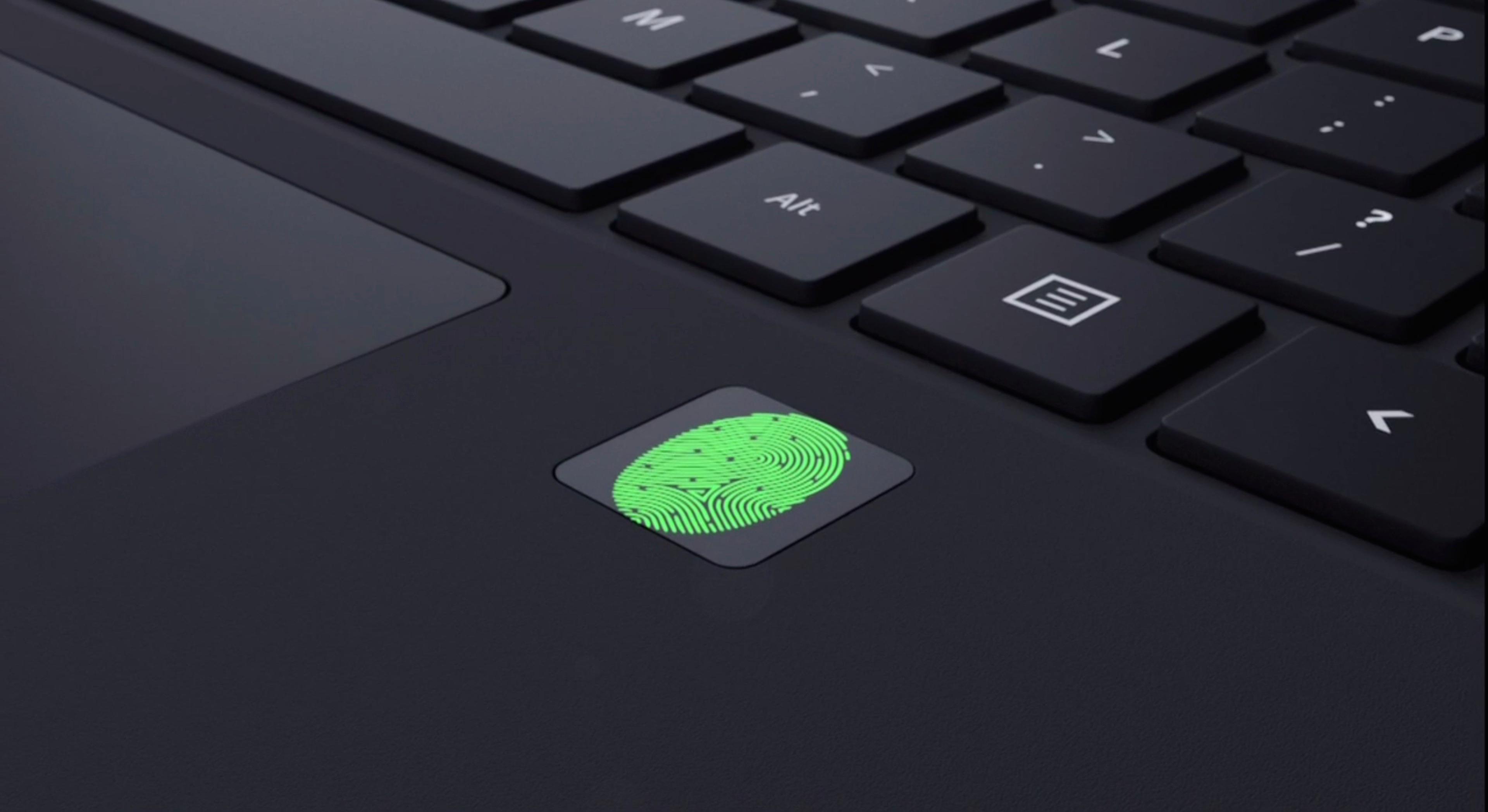 Ny fingeravtrykksteknologi er bygget inn i tastaturdelen på Surface Pro 4. Foto: Microsoft, skjermdump fra video