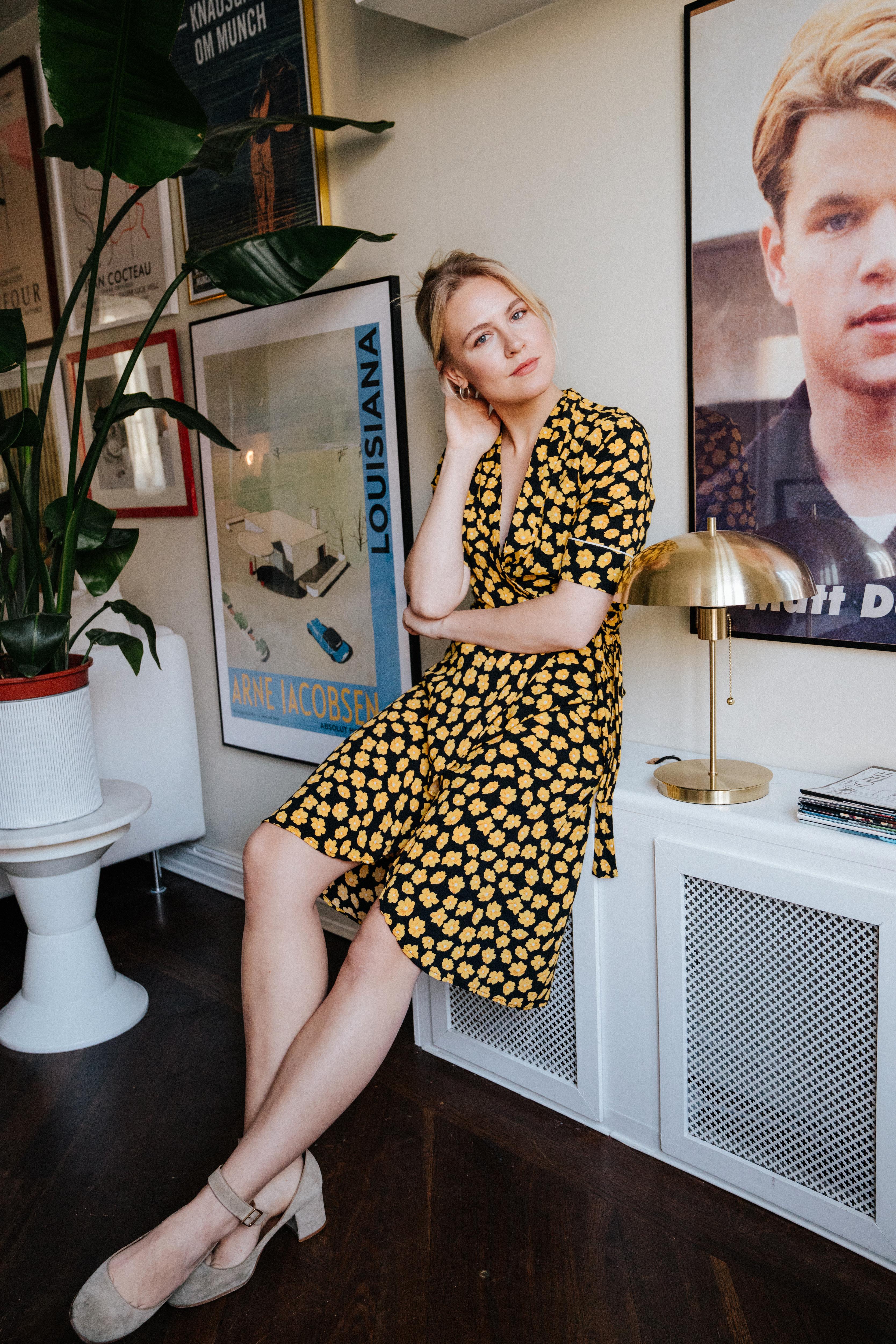 FAN AV SETT: Emilie Skolmen føler seg aller mest hjemme i et kult sett. 