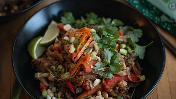 Pad thai med tempeh – gott och glutenfritt
