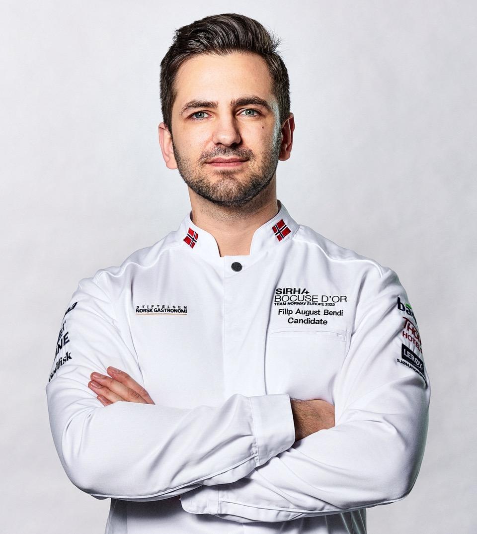 SØLVVINNER i BOCUSE: Filip August Bendi sikret pallplass første gang han konkurrerte som kokk i det som ansees som verdensmesterskapet i kokkekunst. 