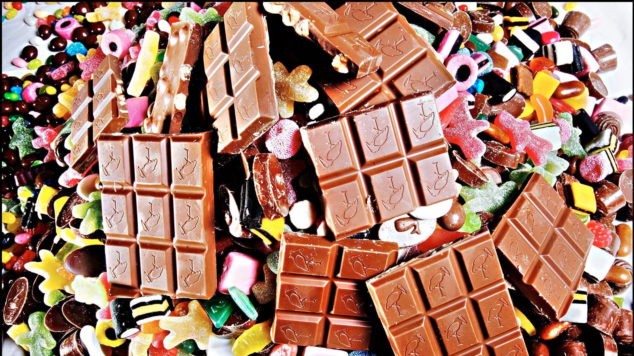 SÅ GODT: Selv om det er noe godteri vi savner skikkelig, er det heldigvcis fotsatt masse digg å velge mellom i butikkenes godterihyller. Foto: Magnar Kirknes/VG