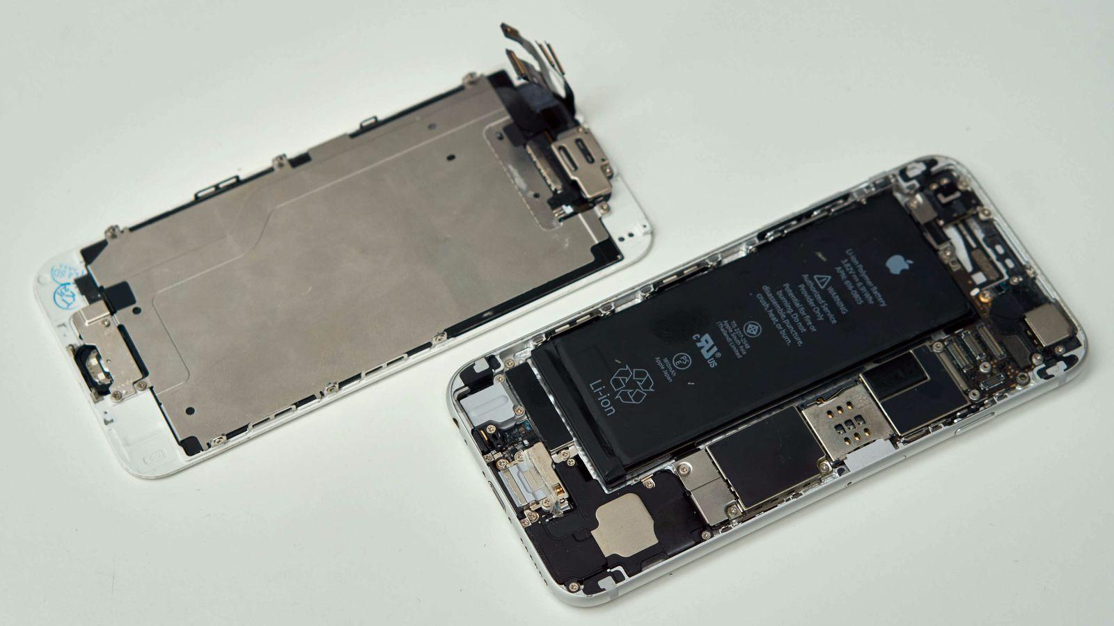 Det er mange ting som kan byttes ut på innsiden av en iPhone. Her fra en tidligere sak her på Tek.no der undertegnede reparerte en iPhone 6.