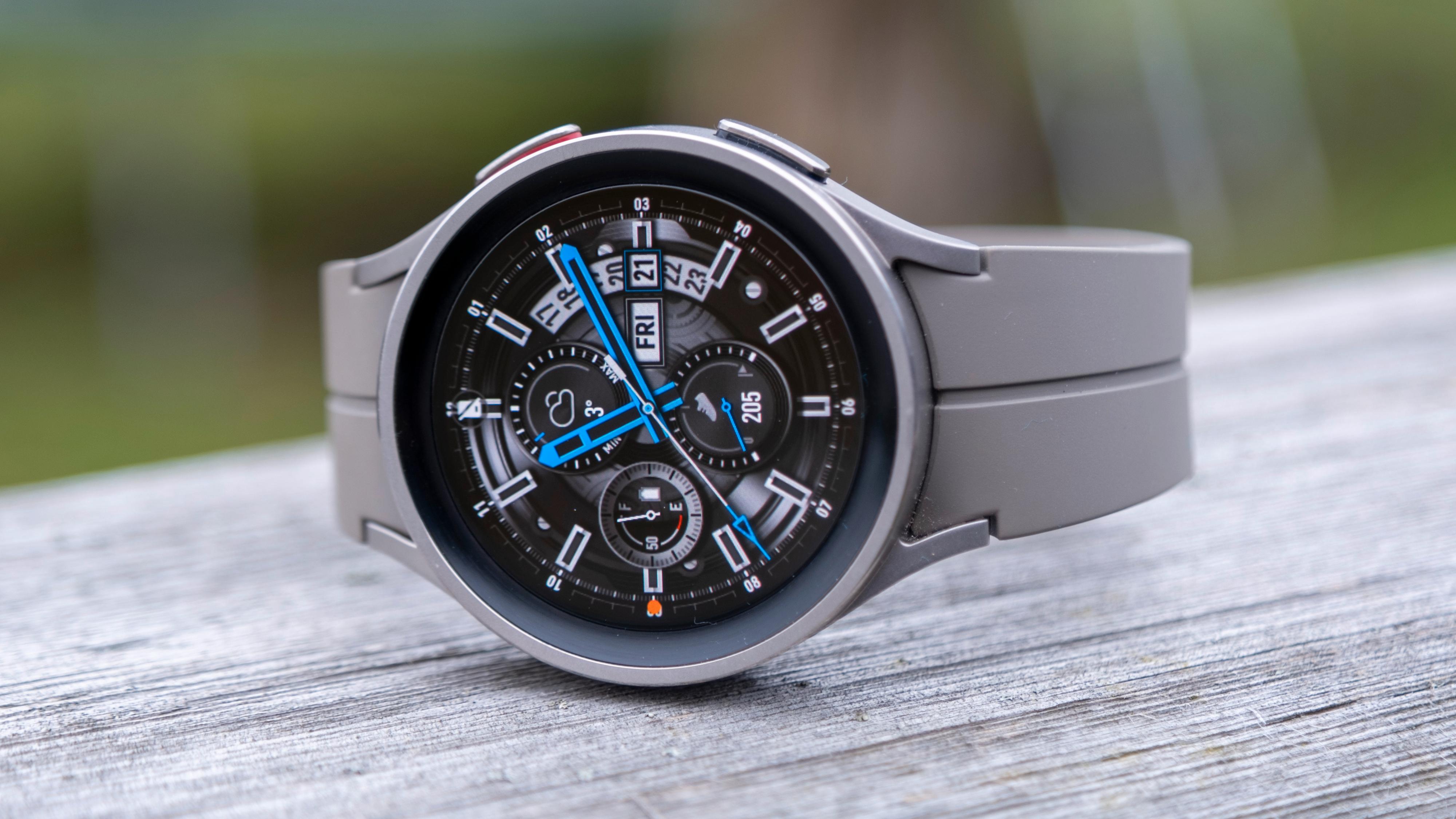 Galaxy Watch 5 Pro frister med titan og safirglass