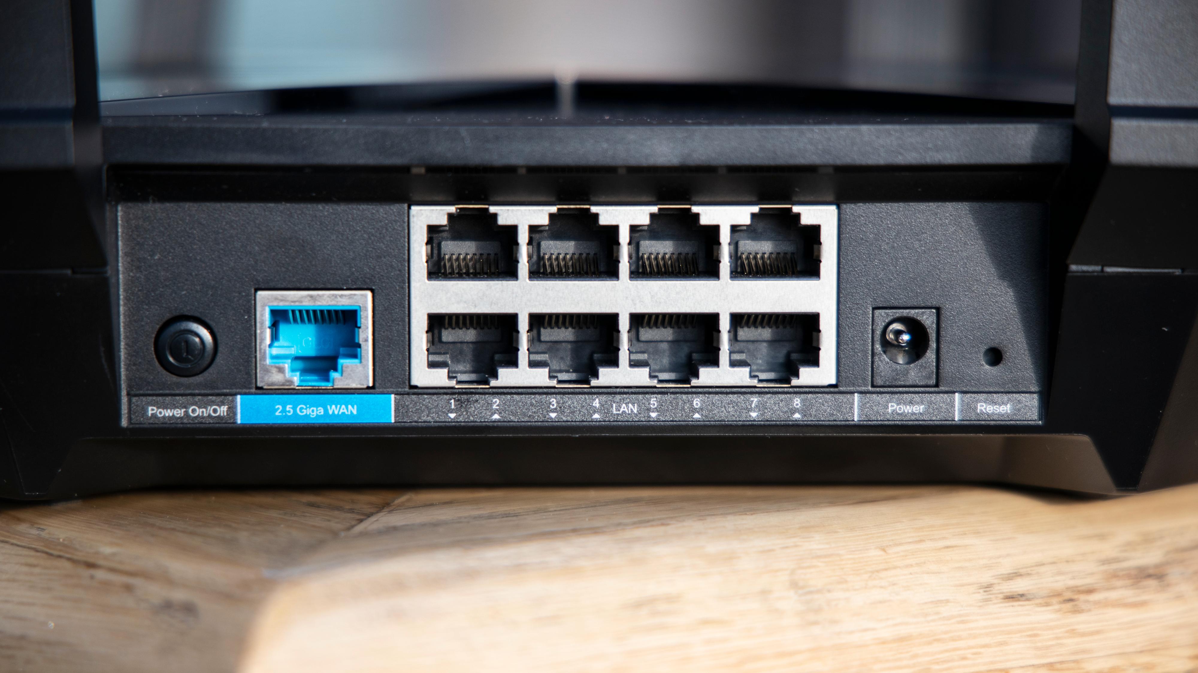 TP-Link har åtte gigabit LAN-porter og en WAN-port med inntil 2,5 Gbit/sek. Dermed kan du enkelt utnytte en bredbåndslinje på over en gigabit trådløst.