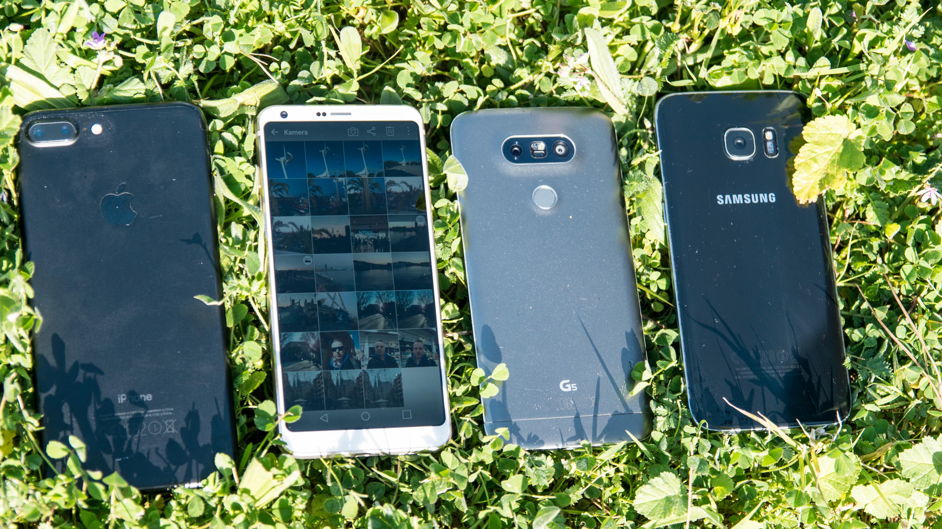 iPhone 7 Plus, LG G6, LG G5 og Samsung Galaxy S7 Edge. Felles for dem alle er at de er enten omtrent like store, eller større, samtidig som de har mindre skjerm enn G6.