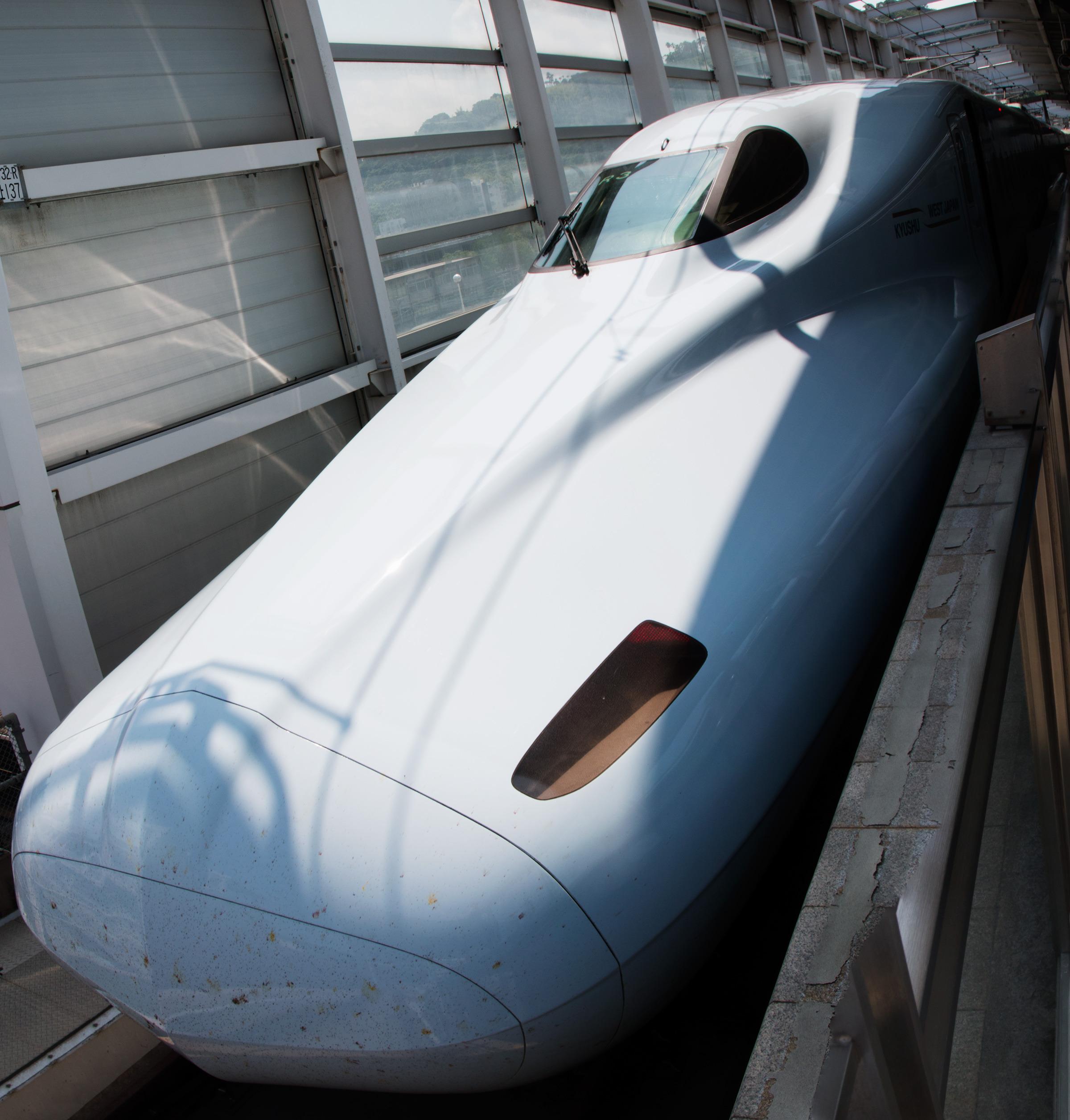 N700-serien med togsett brukes på nesten alle typene Shinkansen-tog. Akkurat dette eksemplaret er en kortere 8-vogns utgave som kjører på de sørligere linjene i Japan.Foto: Varg Aamo, Hardware.no