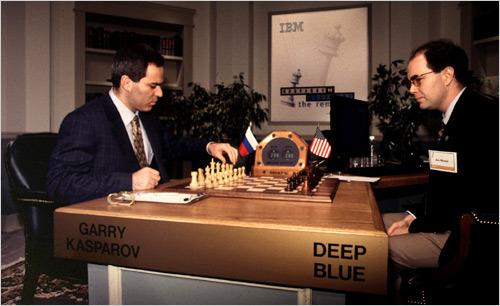 Kasparov taper 3½–2½ mot Deep Blue i 1997.