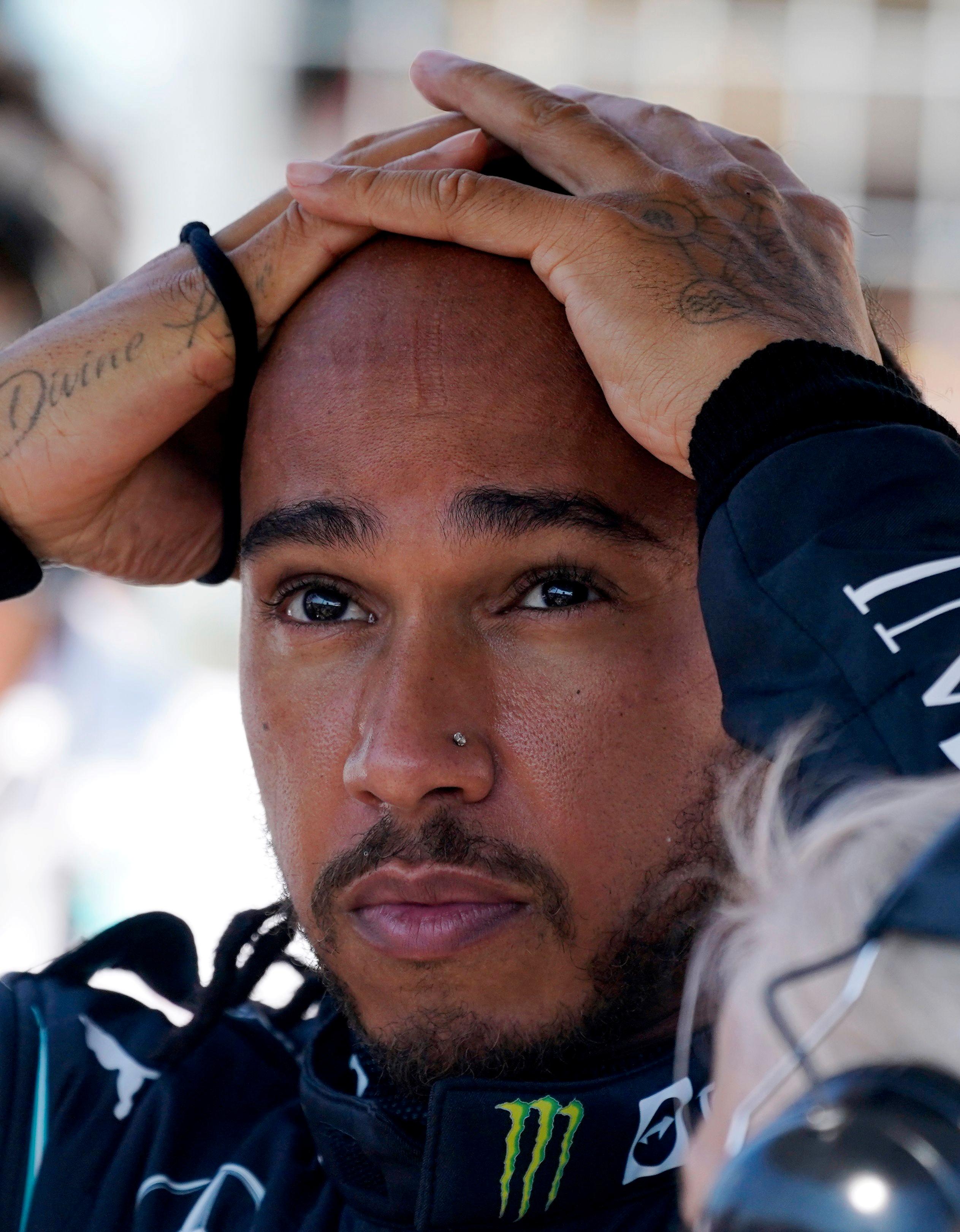 MOTEYNDLING: Lewis Hamilton har gjennom årene i Formel 1-sirkuset skapt seg et navn også i motebransjen. 