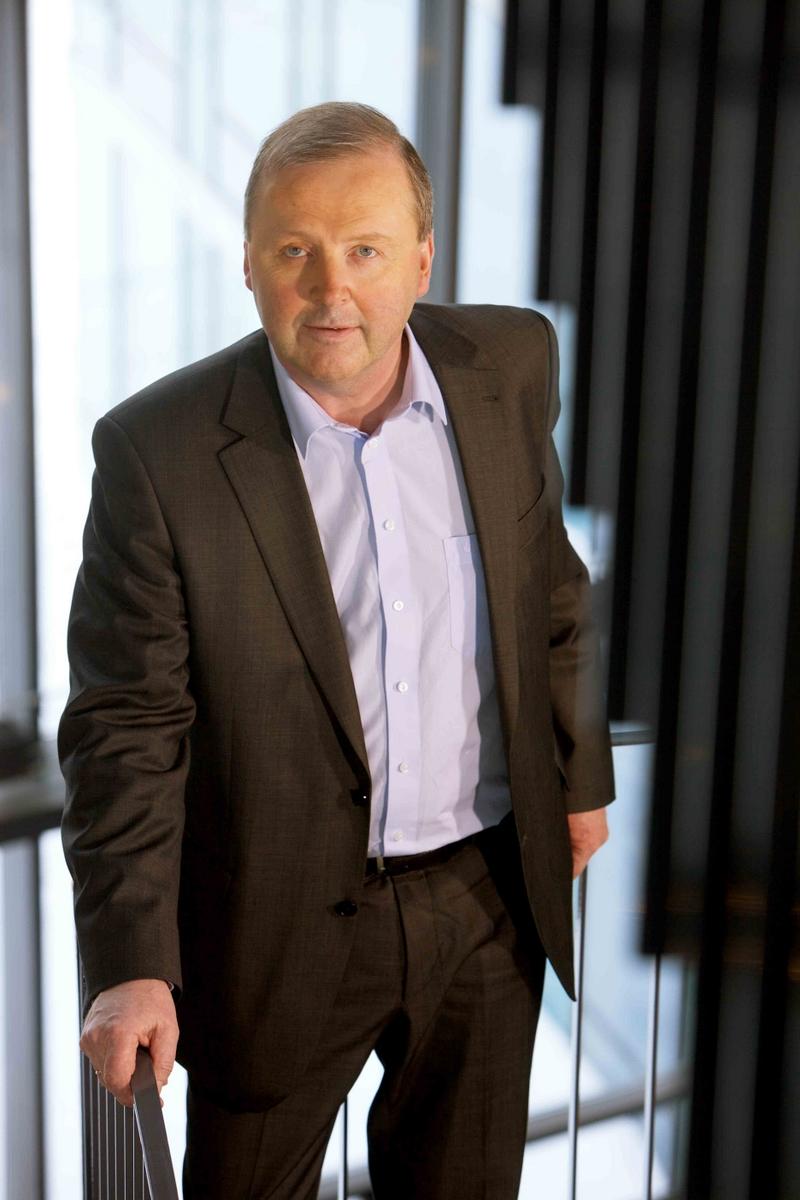 Øistein Eriksen, direktør i One Call, lover 16 virketimers portering til selskapet.