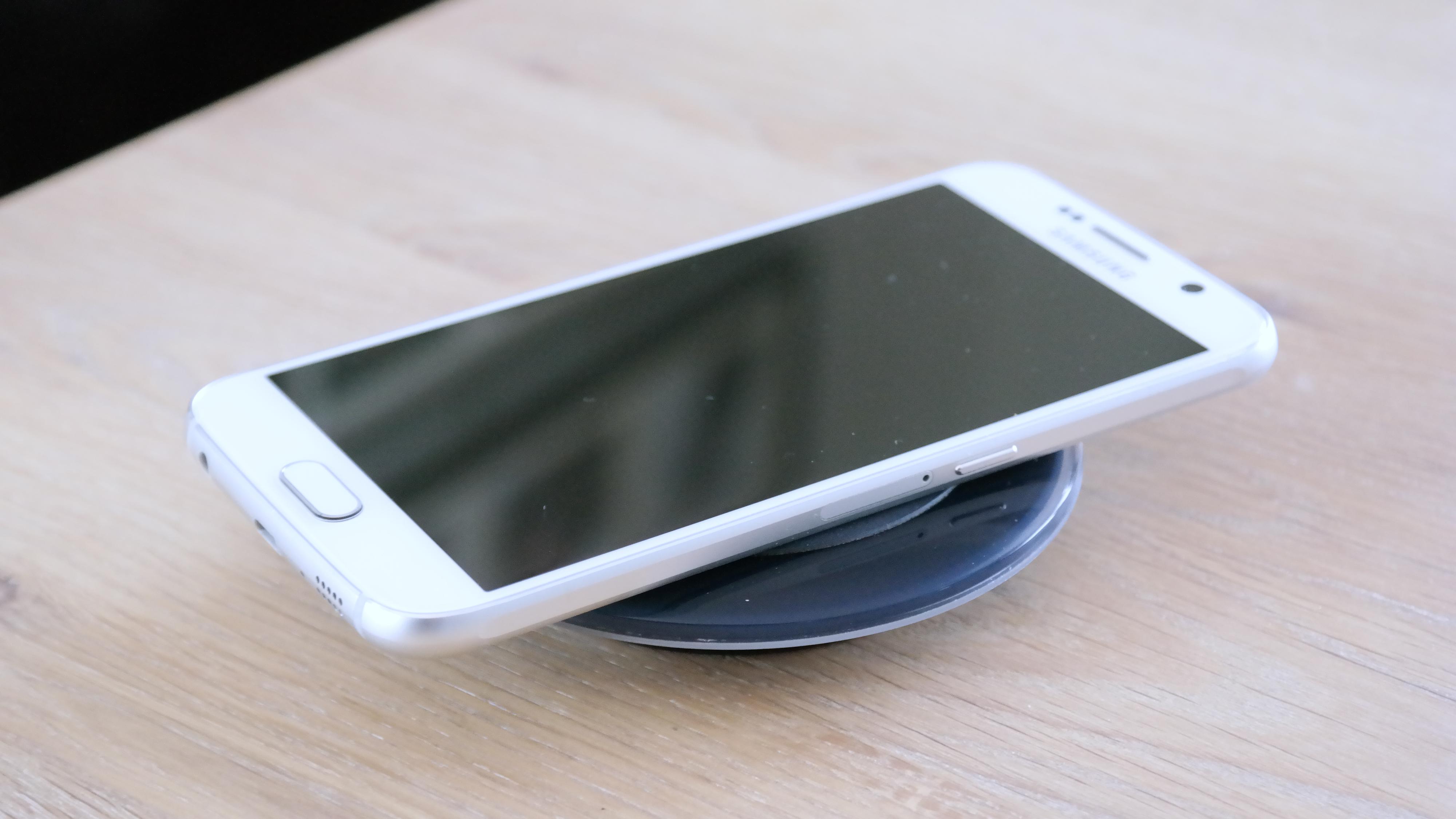 Samsungs Galaxy S6 er en toppmodell på alle vis. Foto: Espen Irwing Swang, Tek.no