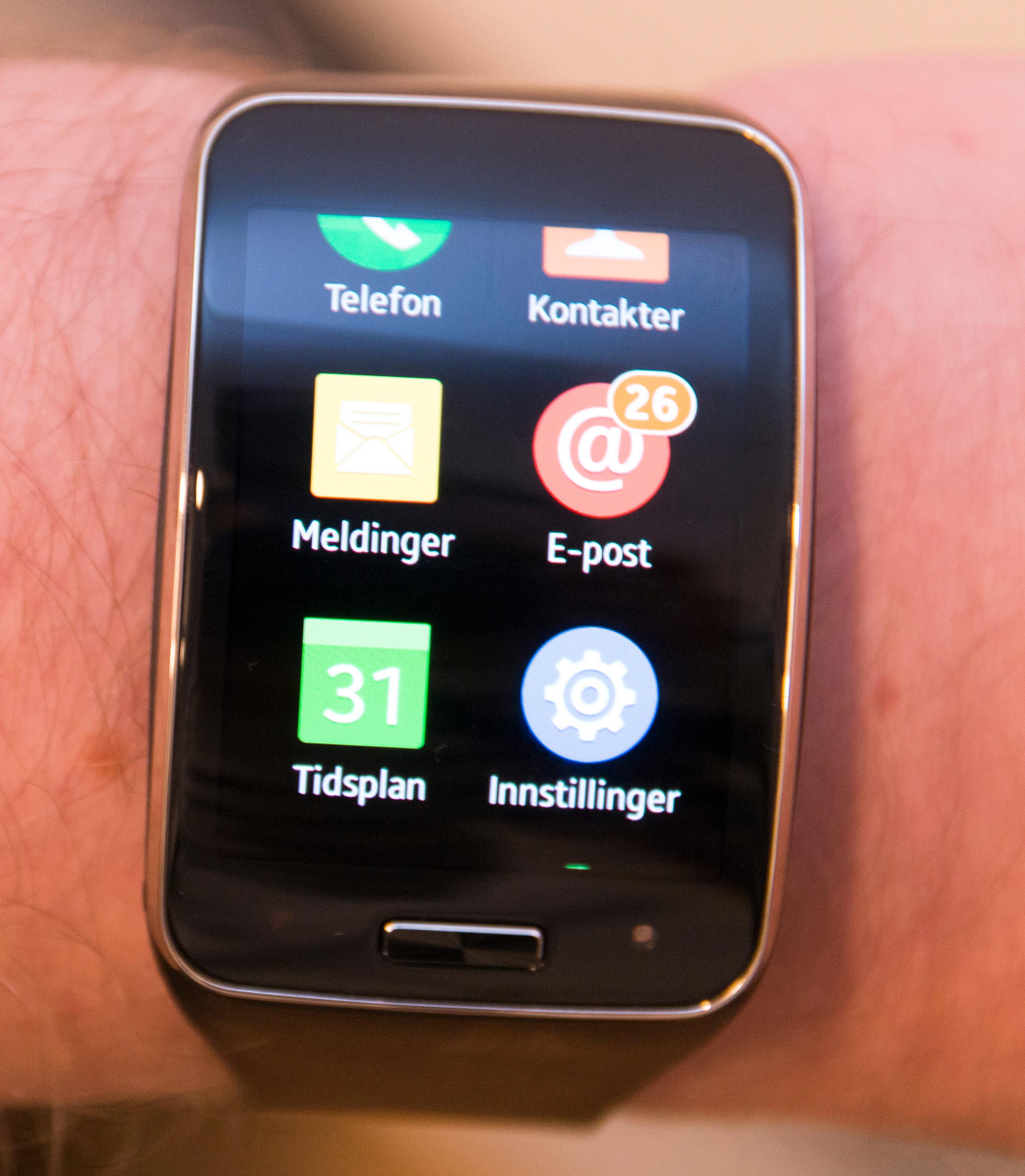 App-menyen på Gear S ser ut som et lite utsnitt at Samsungs vanlige Touch Wiz-menyer.Foto: Kurt Lekanger, Tek.no