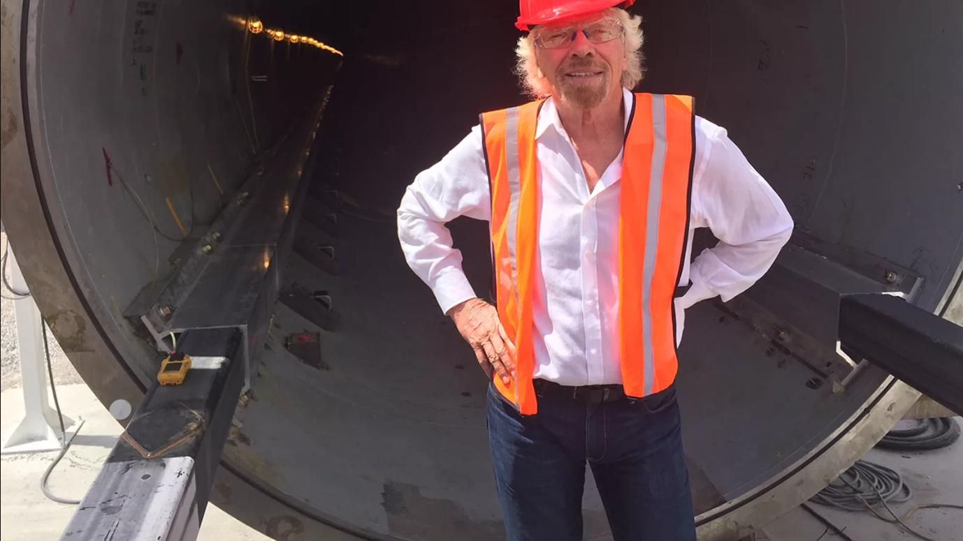 Virgin-milliardæren Richard Branson hiver seg på Hyperloop-prosjektet