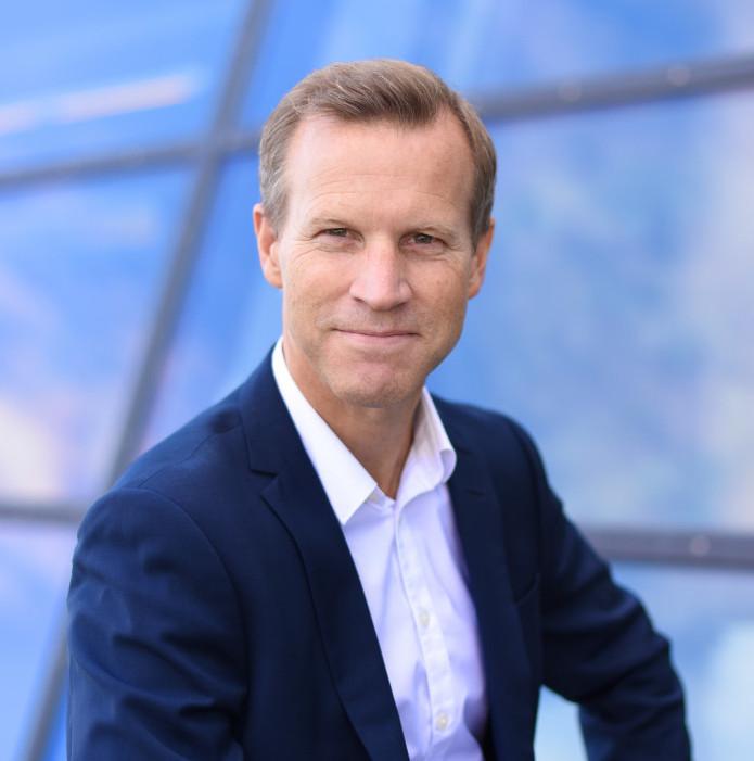 Kommunikasjonssjef Anders Krokan i Telenor sier de forenkler produkttilbudet når de flytter kundene over på nye og dyrere abonnement. Bilde: Telenor, CC