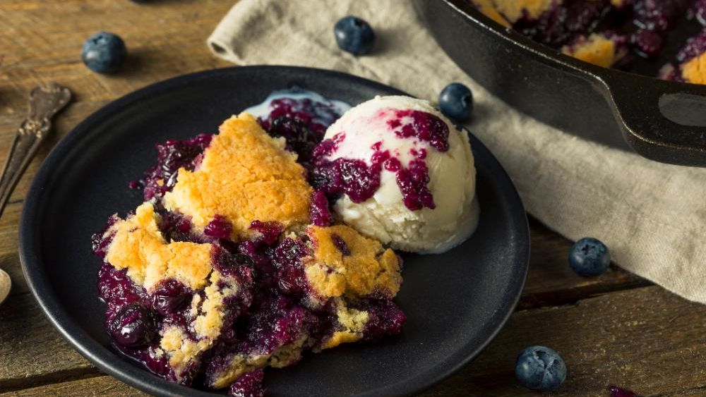 Blåbärscobbler – lättlagad dessert med blåbär