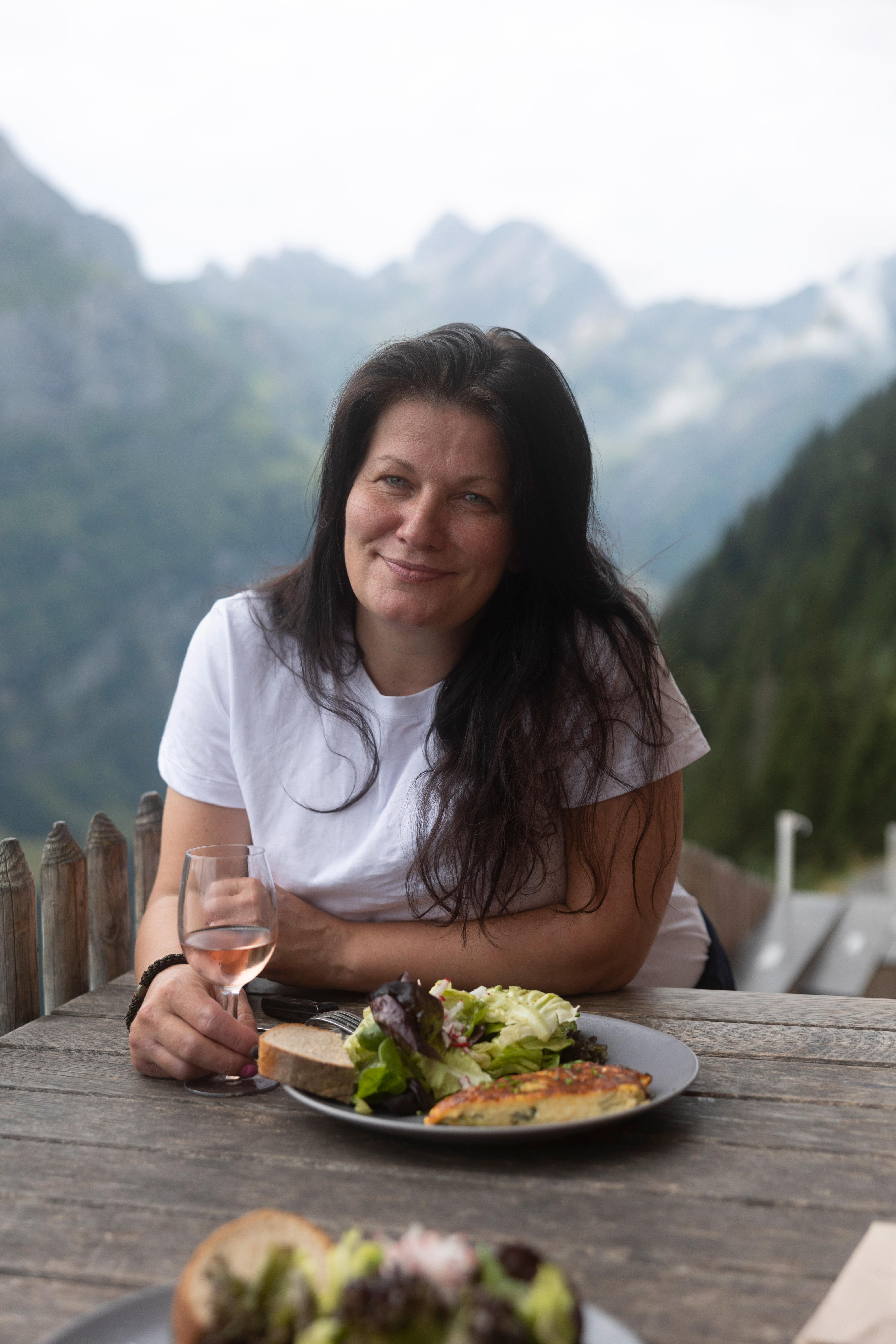 Merete Bø er journalist og vinekspert i DN, og har nylig gitt ut bok om ost og vin, hvor hun skriver om oster fra flere land og vintips som matcher godt.