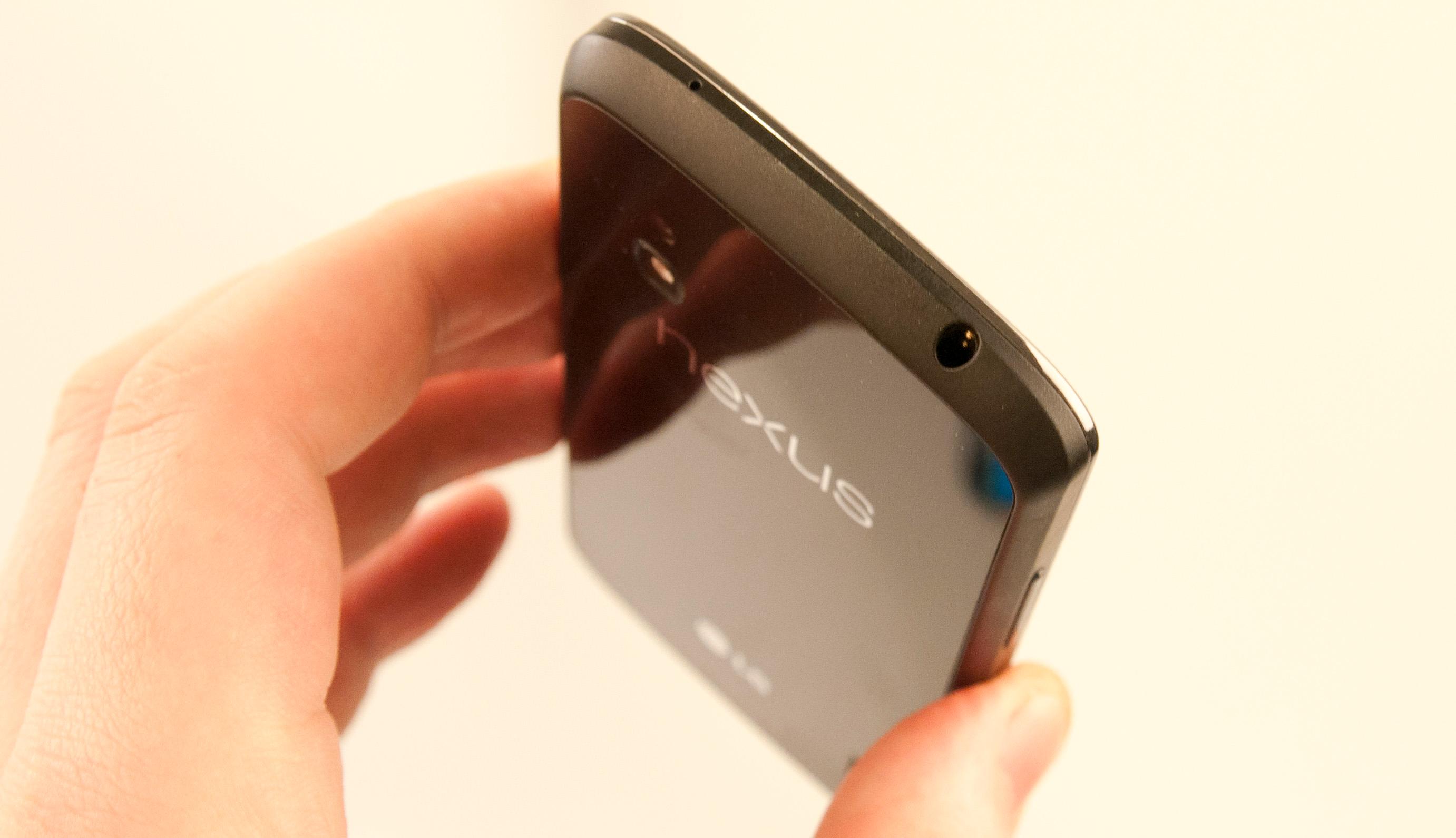 LG Nexus 4 er en grei musikktelefon, men av en eller annen grunn lager vårt testeksemplar ulyder når det bruker GSM/EDGE.Foto: Finn Jarle Kvalheim, Amobil.no