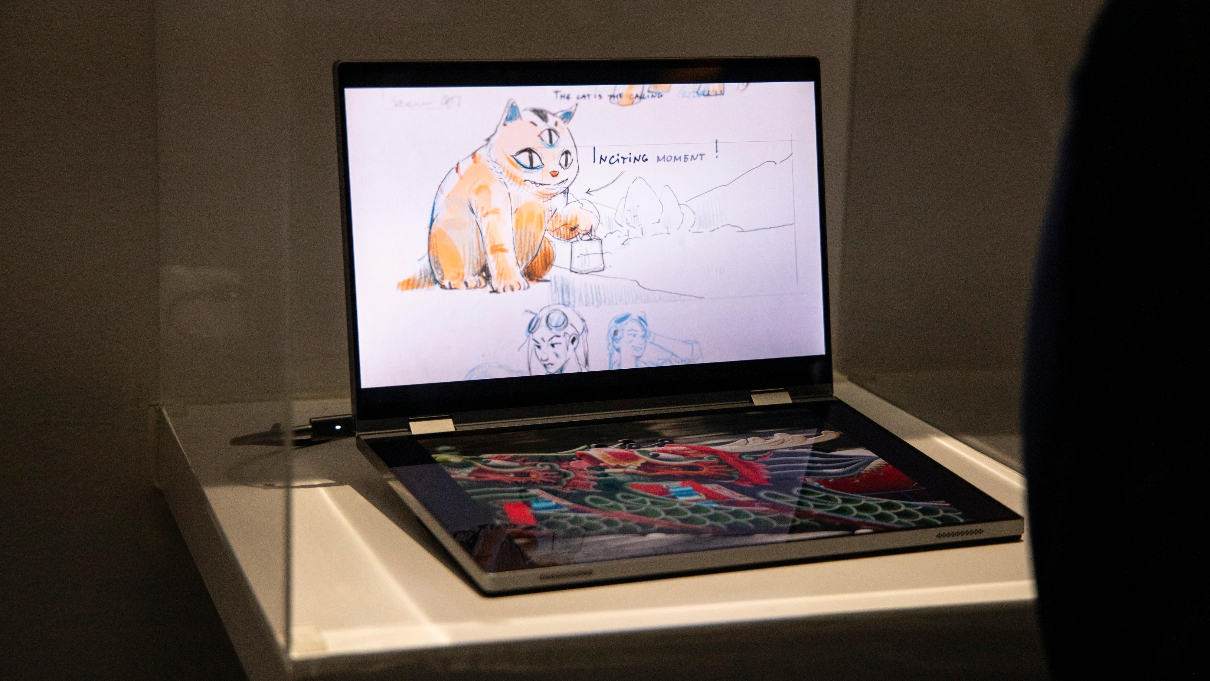Hvis bøyelig skjerm ikke er noe for deg, hva med to skjermer? Her Dells «Concept Duet». 
