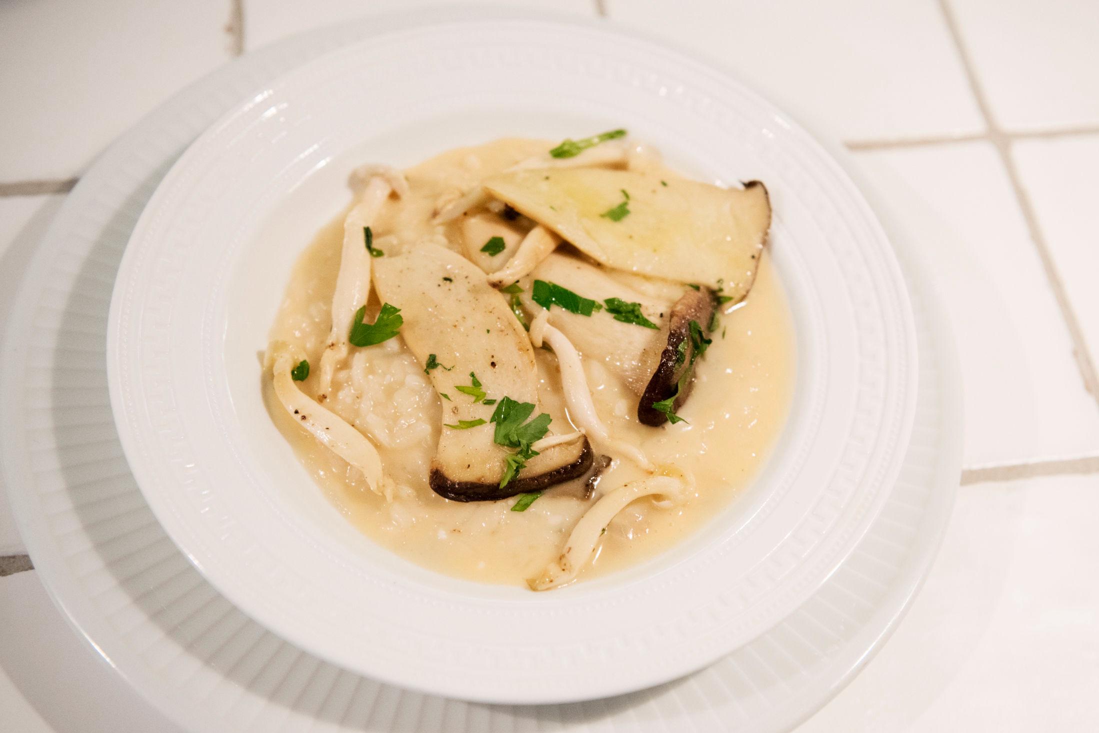FENOMENALT: Drøm deg bort til Italia med ravioli fylt med hummer og safran. Foto: Marie von Krogh.