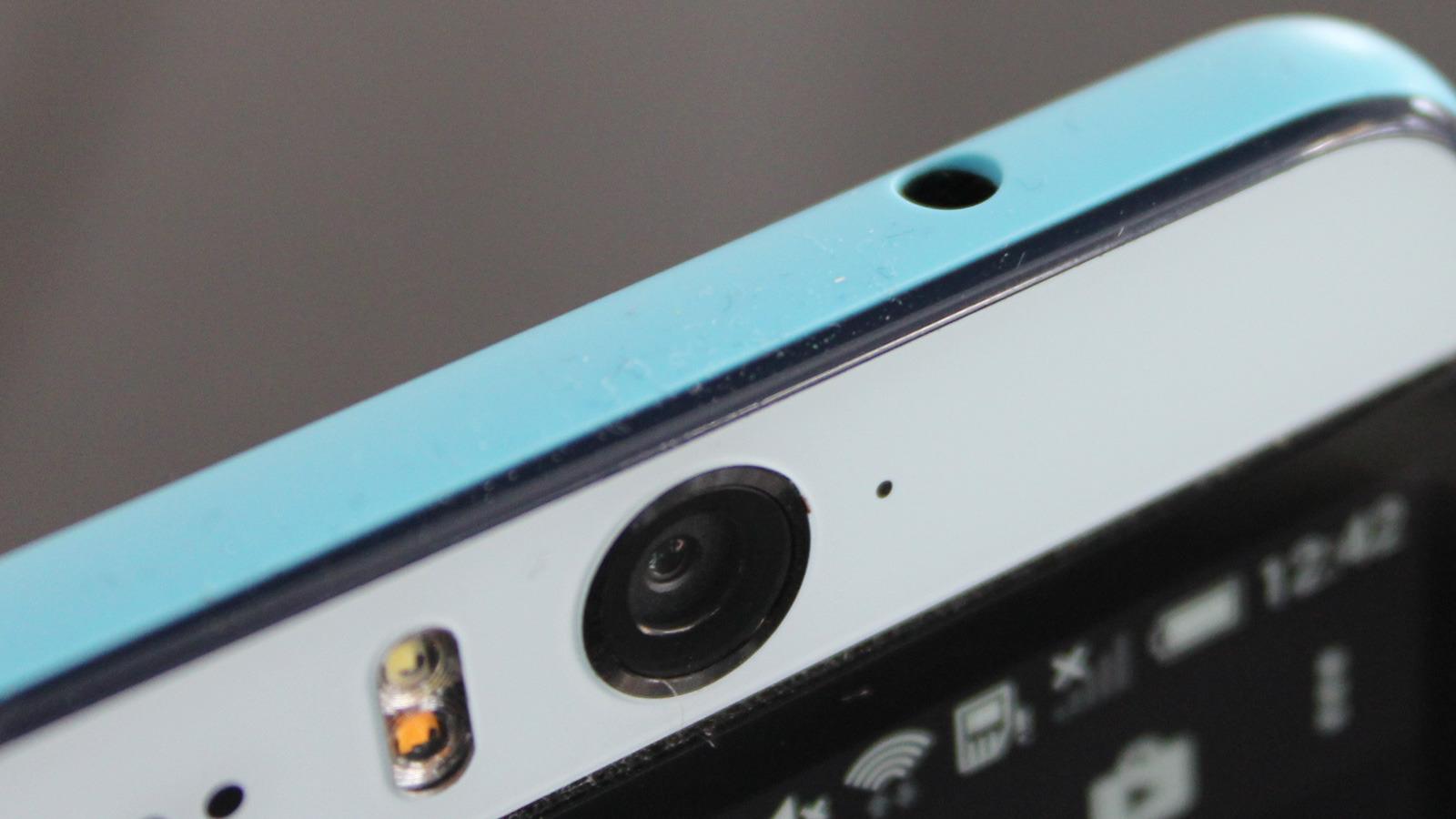 Ingen mobil har bedre frontkamera enn HTC Desire Eye. Et must for «selfie»-entusiaster.