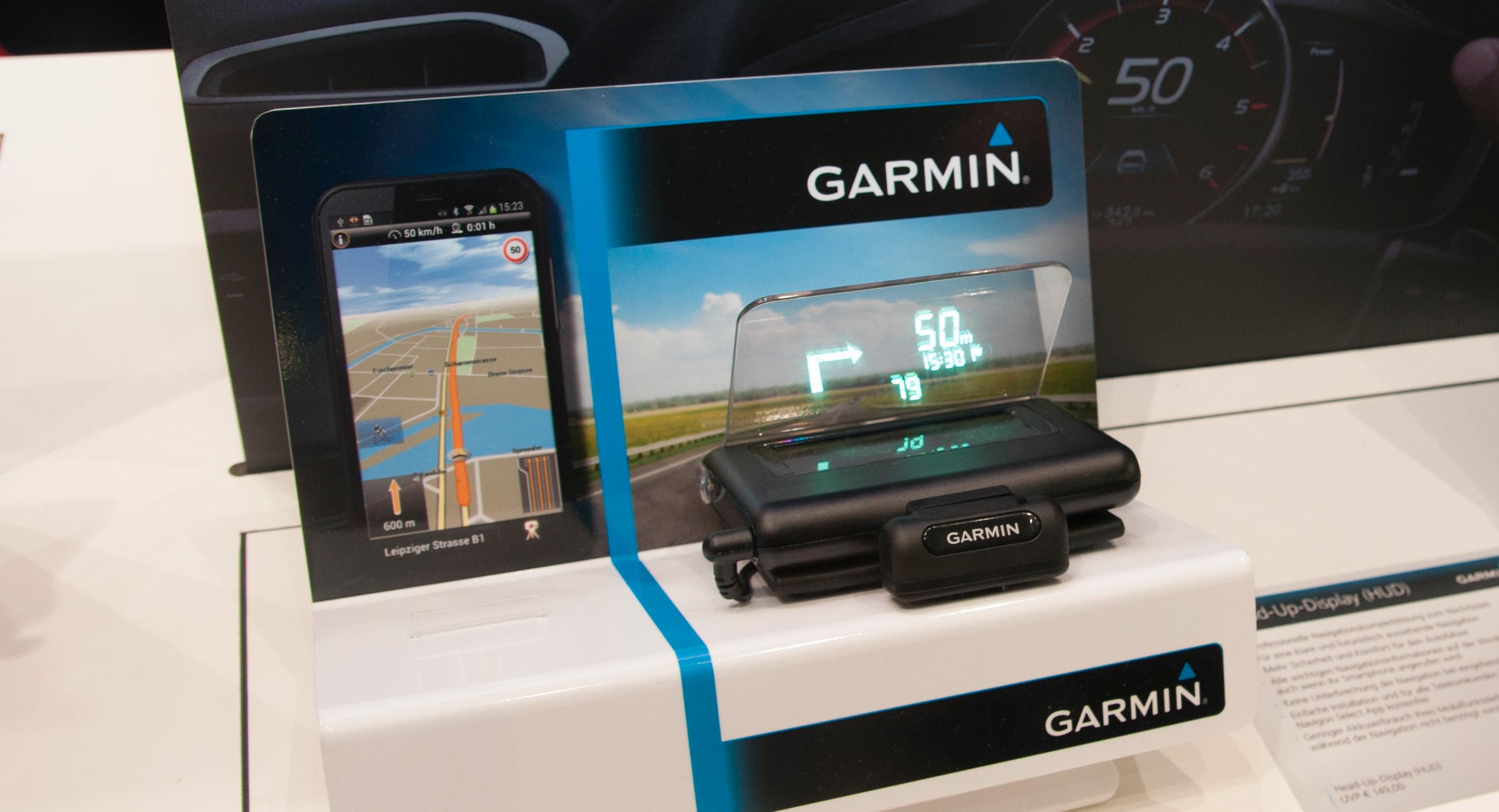 Garmin Heads-up-display: Garmin bruker vinduet ditt som skjerm.Foto: Finn Jarle Kvalheim, Amobil.no