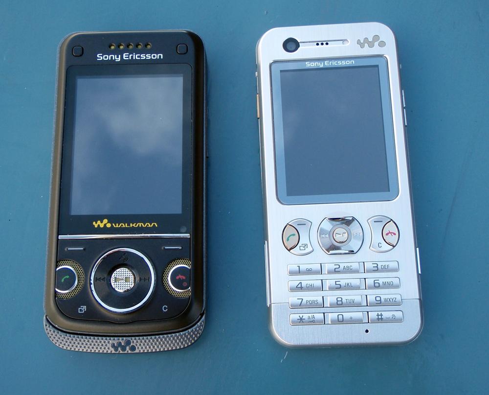 W760i sammenlignet med en annen Walkman-telefon, den tynne W890i.