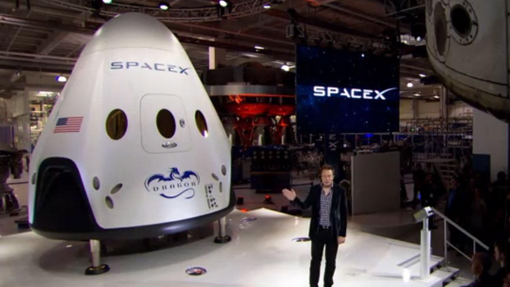 Det nye SpaceX-romskipet Dragon V2 trenger lekre astronauter.Foto: SpaceX