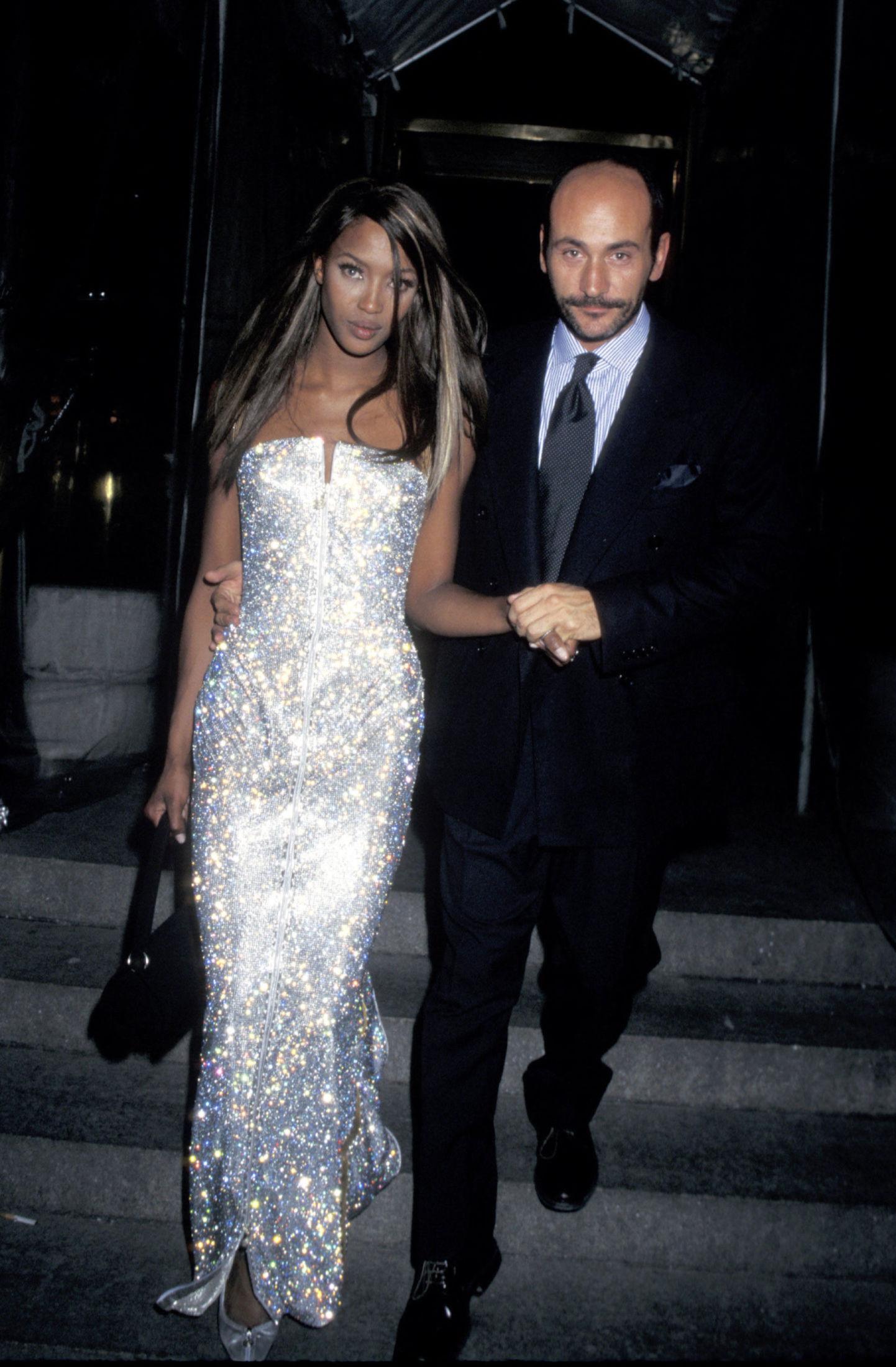 GLITTER: Modell Naomi Campbell i 1995. Temaet var «Haute Couture». 