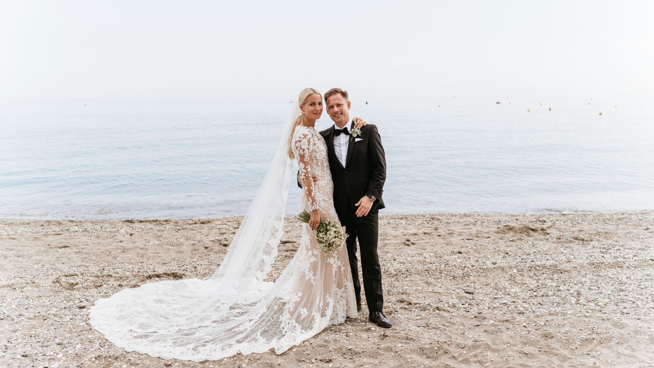 NYGIFT: Rikke Bye-Andersen og Torkel Aune Sondresen giftet seg i Spania. Foto: Sara Lobla