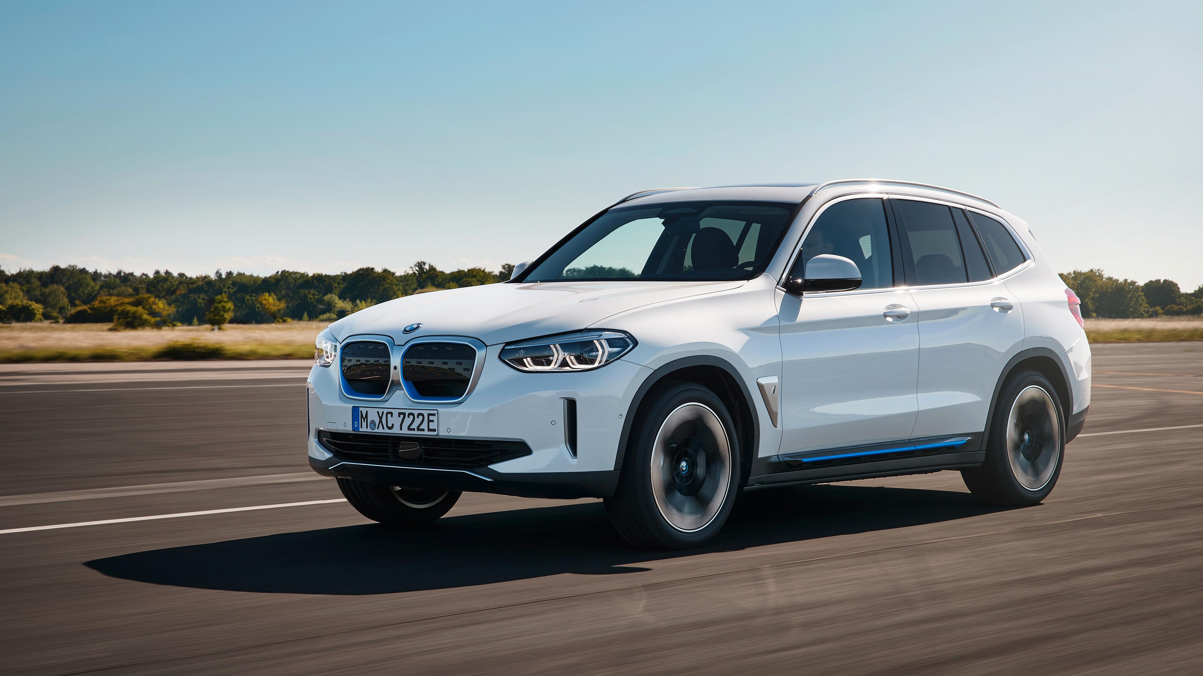 BMW offentliggjør prisene på iX3, åpner for bestilling