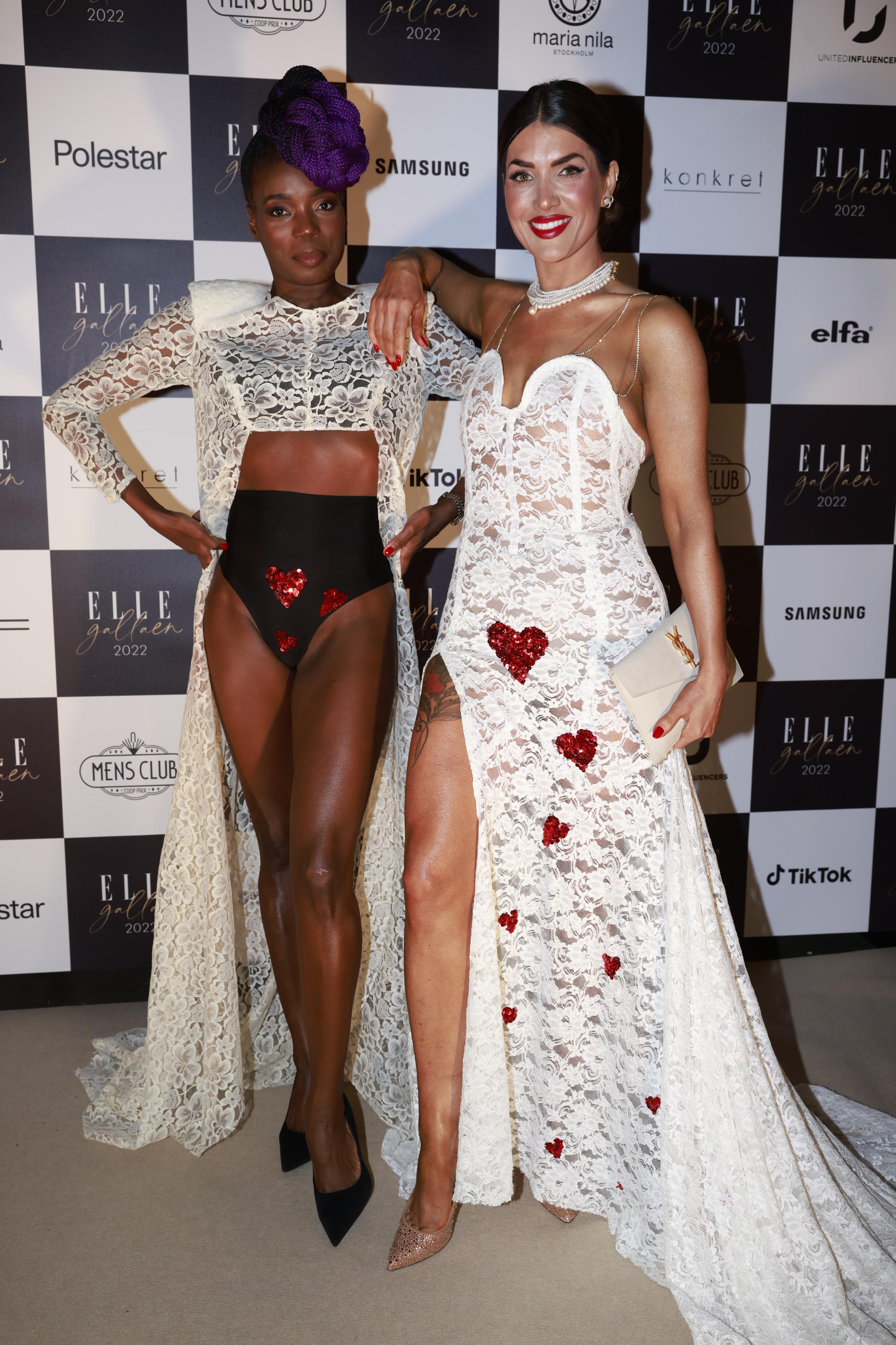 FOKUS PÅ KVINNEHELSE: Tinashe Williamson og Iselin Guttormsen hadde på seg redesignede brudekjoler.