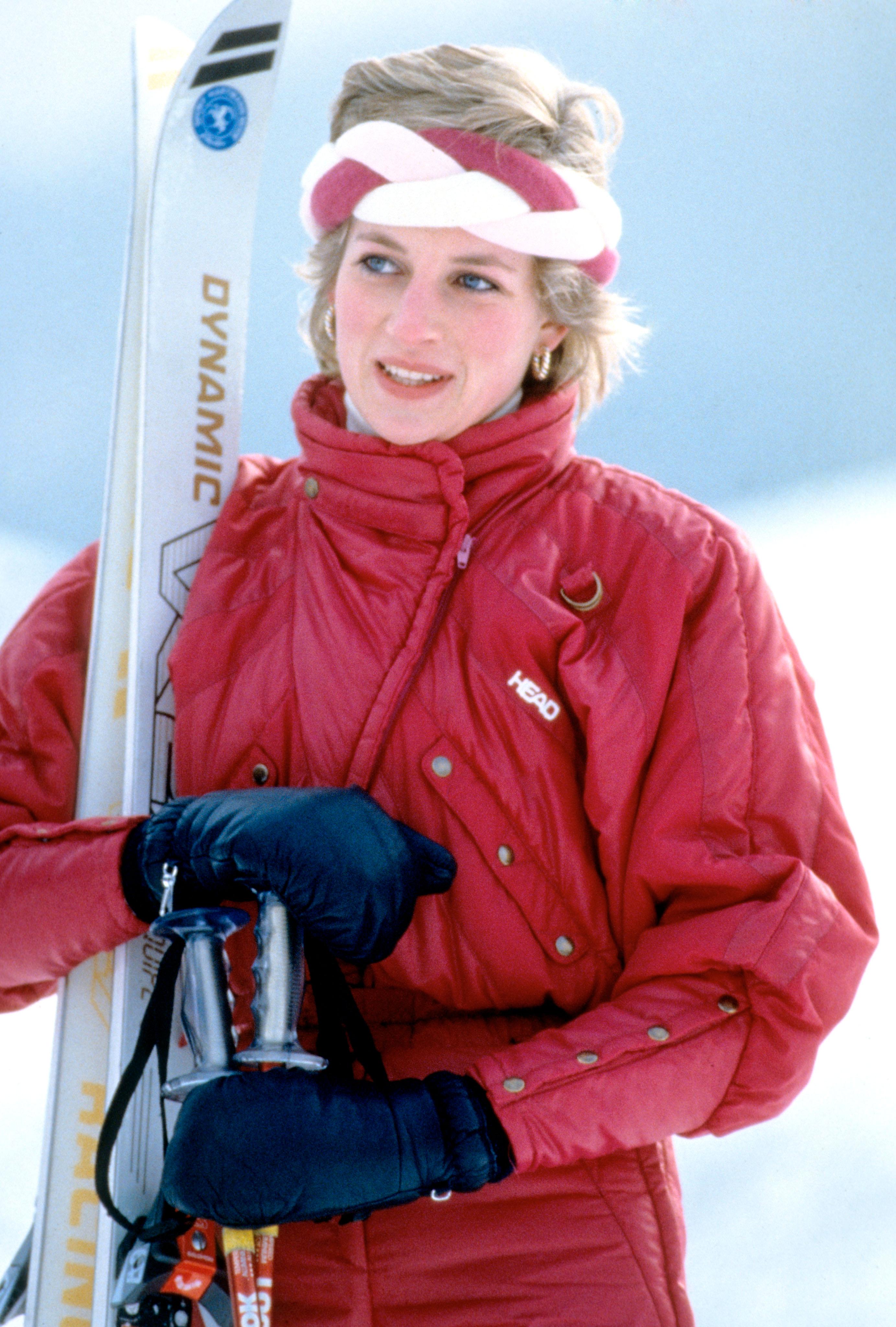 1986: Til og med i bakken var prinsesse Diana et stilikon! 