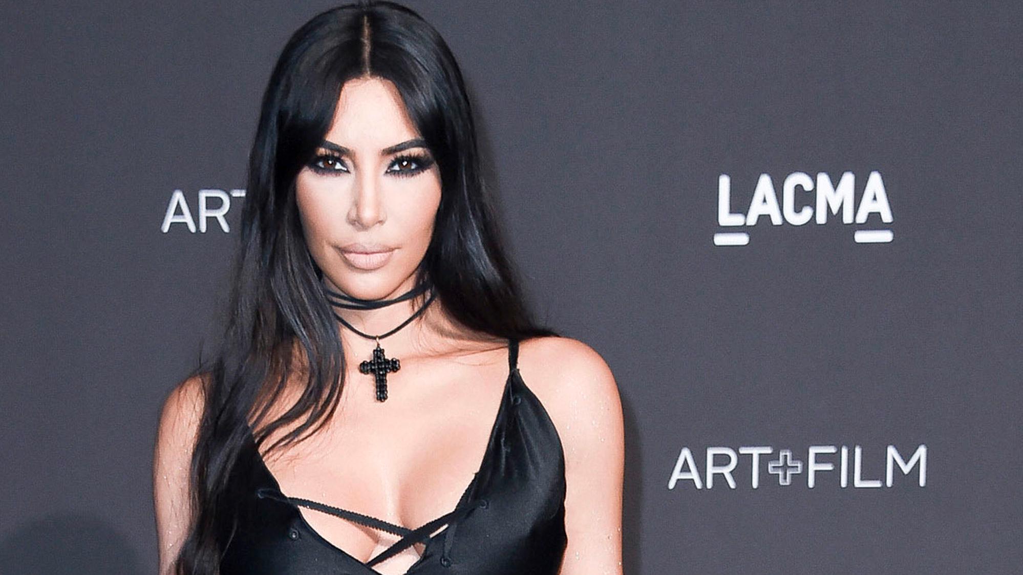 TAR TIL SEG KRITIKKEN: Kim Kardashian West skal skifte navn på undertøysmerket etter kritikk. Foto: AP