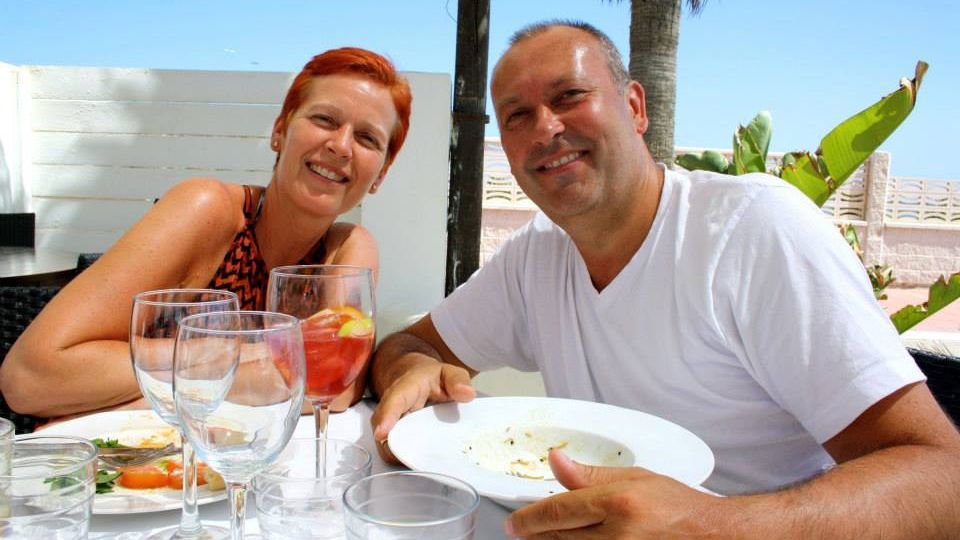 FEIRET 50 ÅR I PARADIS: Svein Erik og kona Lisbeth reiste til Seychellene da hun fylte år. Der ventet drømmestrender og avslappende dager i solen.