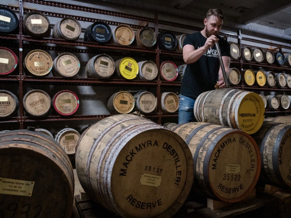 Alkoholstyrkan för whisky med cask strenght är över 40 procent.