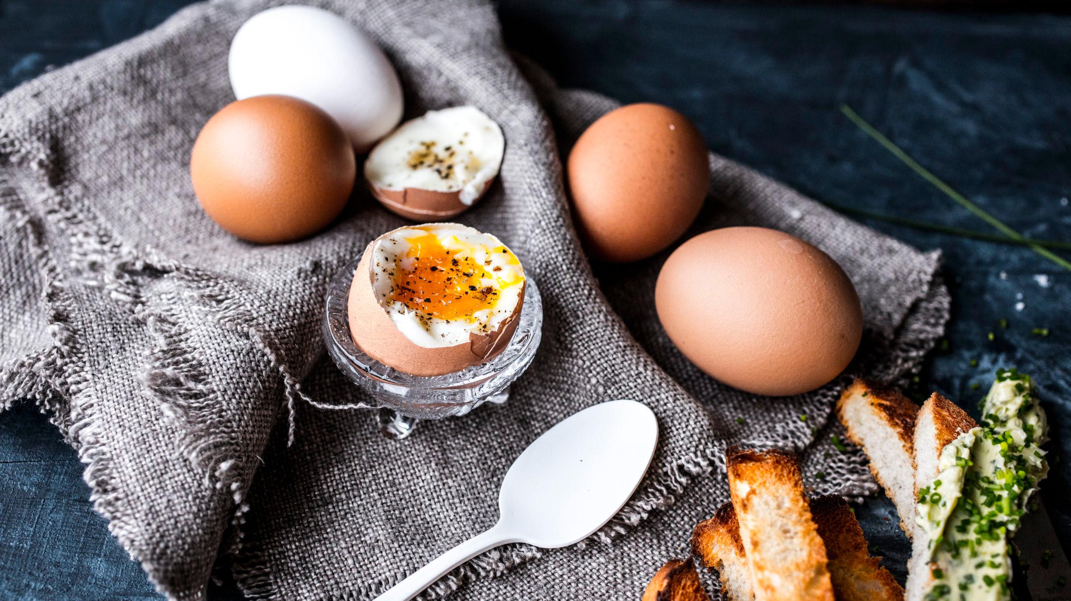 NUMMER ÉN: Frokostegg i eggeglass er den mest populære eggeretten i påsken. Foto: Sara Johannessen/VG