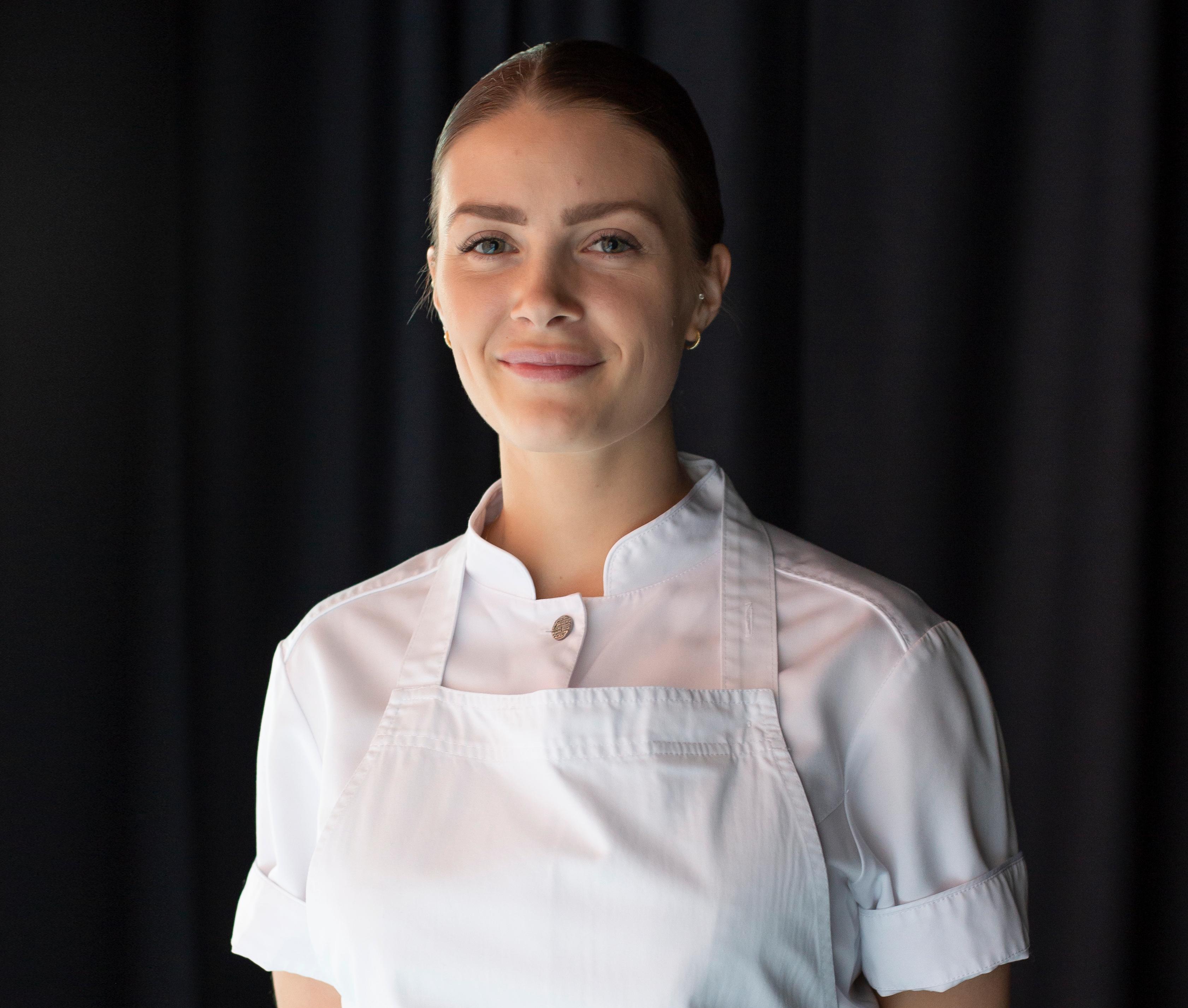 KONKURRANSE-KLAR: Runa Kvendseth jobber som kokk på Re-Naa i Stavanger, nå skal hun konkurrere. 