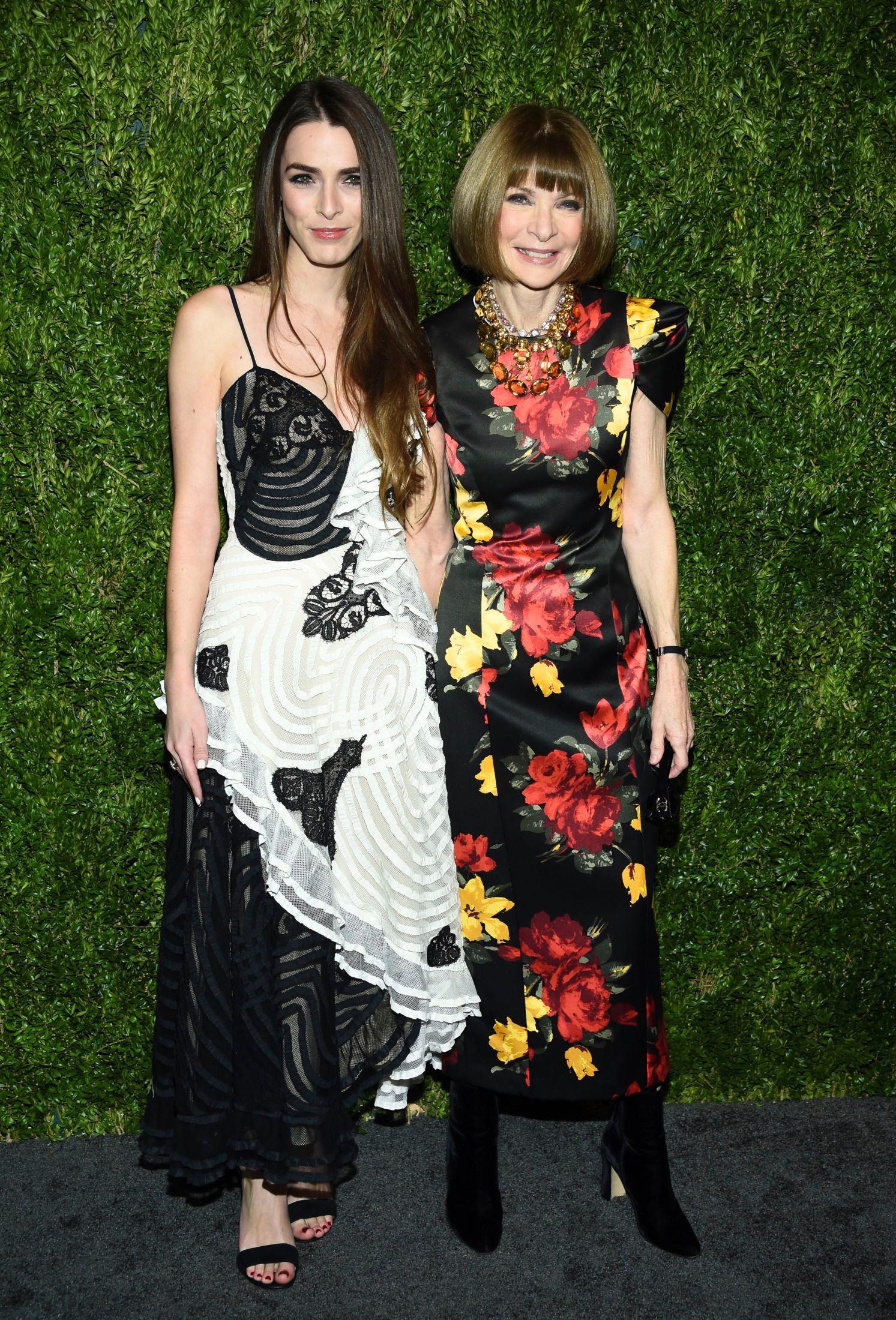 JUNIOR OG SJEF: Bee Shaffer sammen med sin mor, Vogue-redaktør Anna Wintour. AP.