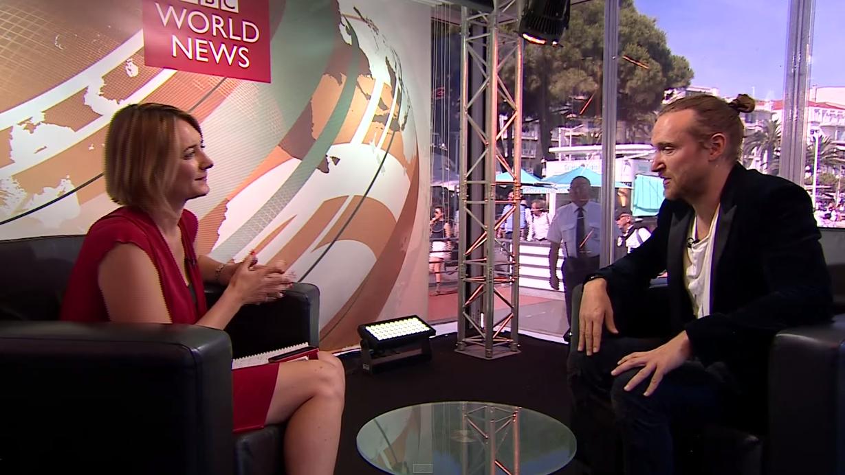 Guetta under intervjuet med BBC World. Foto: BBC News/YouTube