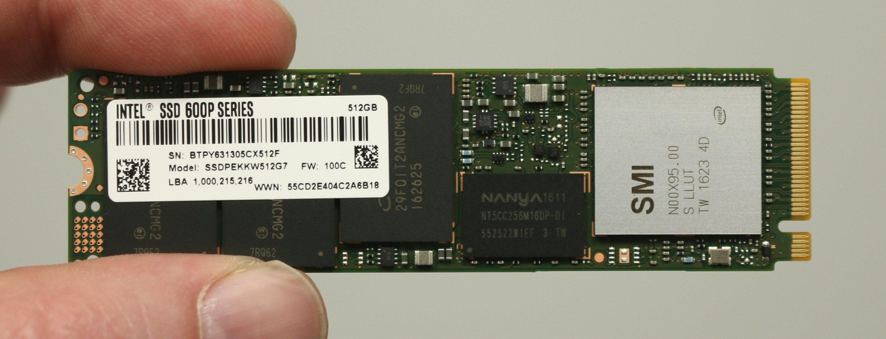 Intel SSD 600p Series bruker M.2-formfaktoren, noe som gjør den ekstra liten.
