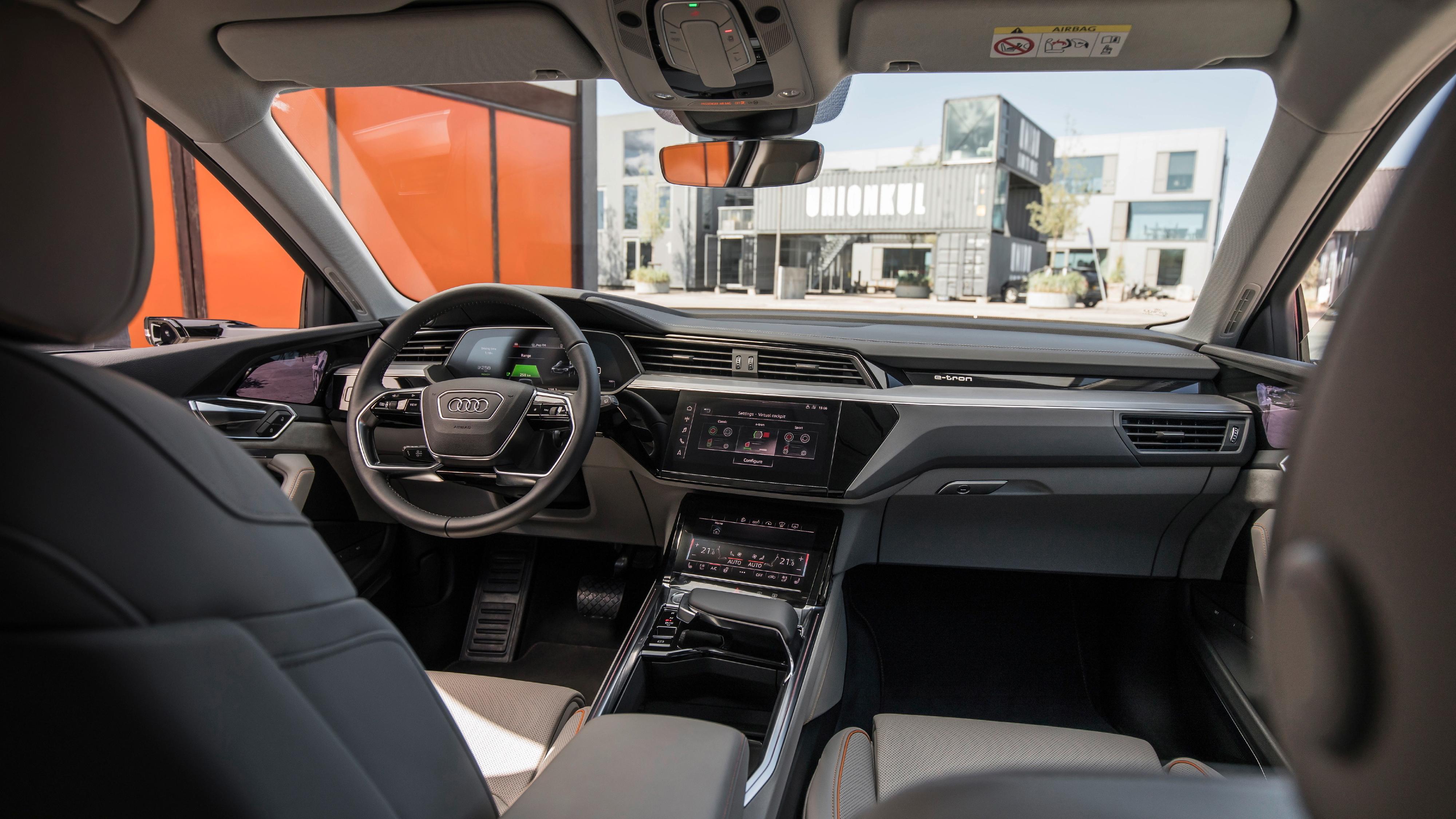 Audi viser frem interiøret i e-tron