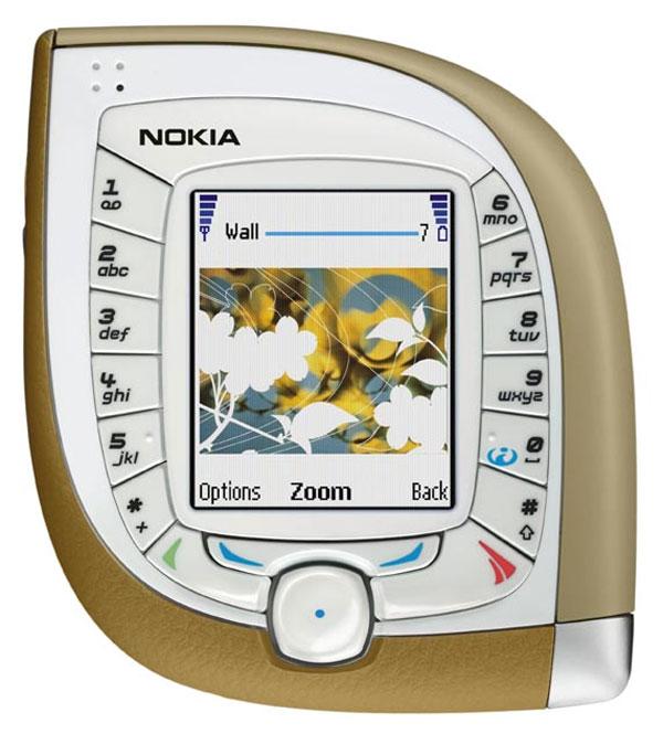 Nokias første 3G-telefon var en skikkelig snåling. Tastene var plassert rundt skjermen, og formen på hele telefonen var svært utradisjonell.