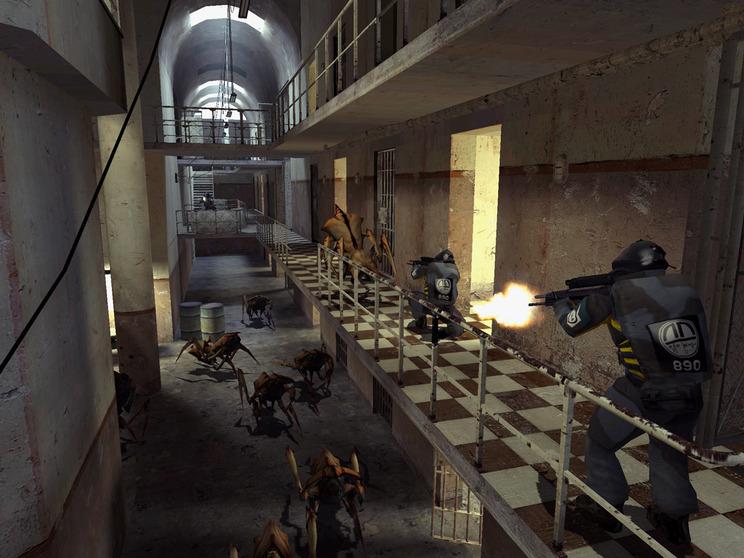 Half-Life 2 fulgte opp originalens suksess i 2004. Med seks år mellom seg var også grafikken svært kraftig oppdatert.
